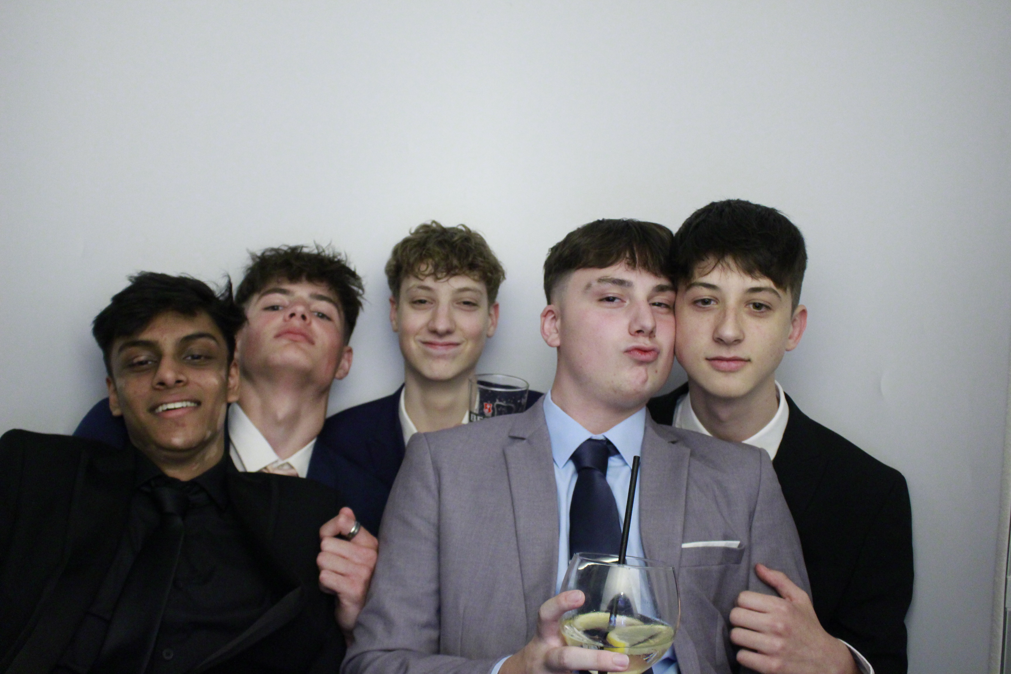 Fullbrook Leavers Party | View more photos from the event at gallery.myphotoboothexperience.co.uk/u/MyPhotoBoothExperienceLtd/Fullbrook-Leavers-Party