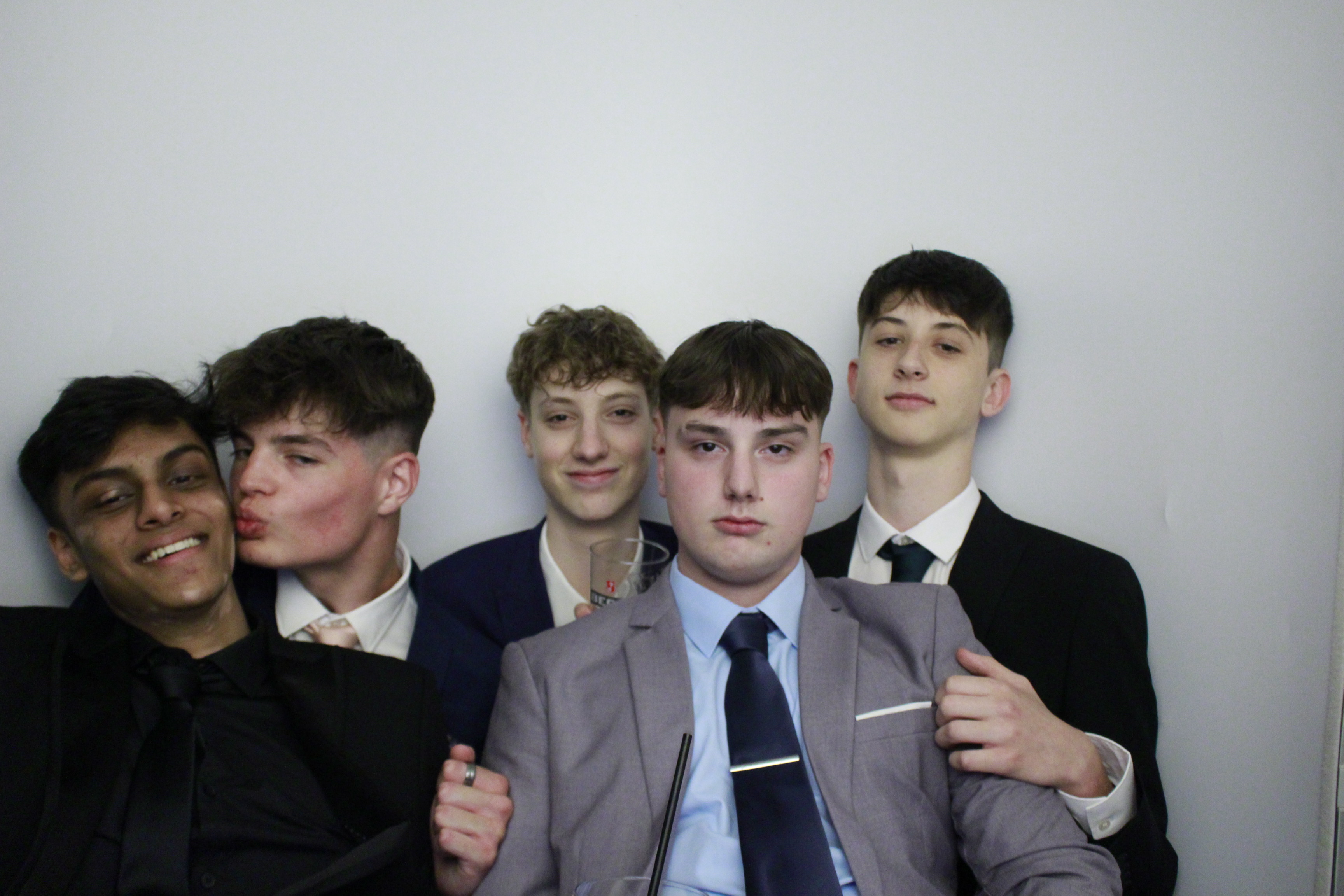 Fullbrook Leavers Party | View more photos from the event at gallery.myphotoboothexperience.co.uk/u/MyPhotoBoothExperienceLtd/Fullbrook-Leavers-Party