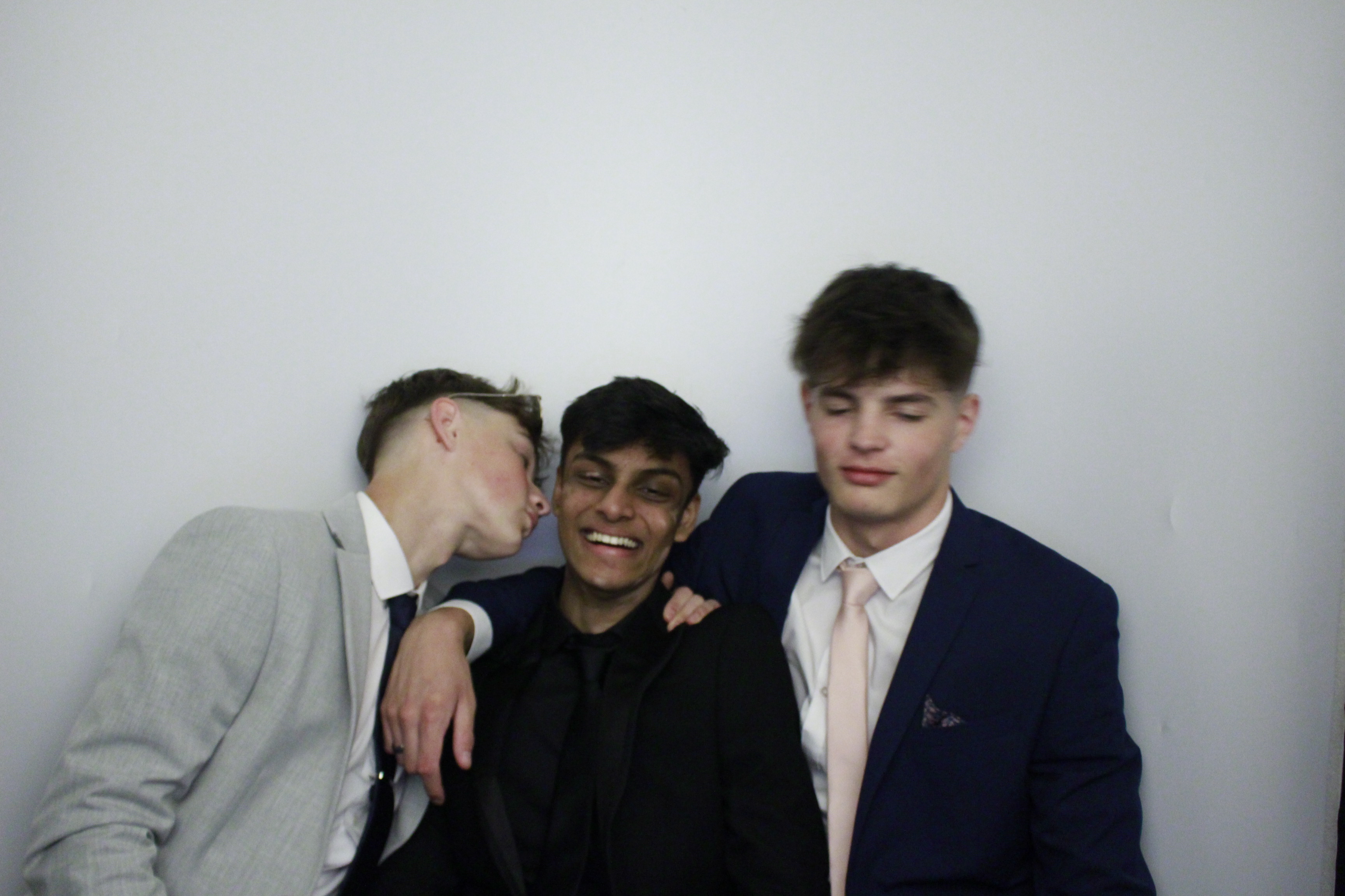 Fullbrook Leavers Party | View more photos from the event at gallery.myphotoboothexperience.co.uk/u/MyPhotoBoothExperienceLtd/Fullbrook-Leavers-Party