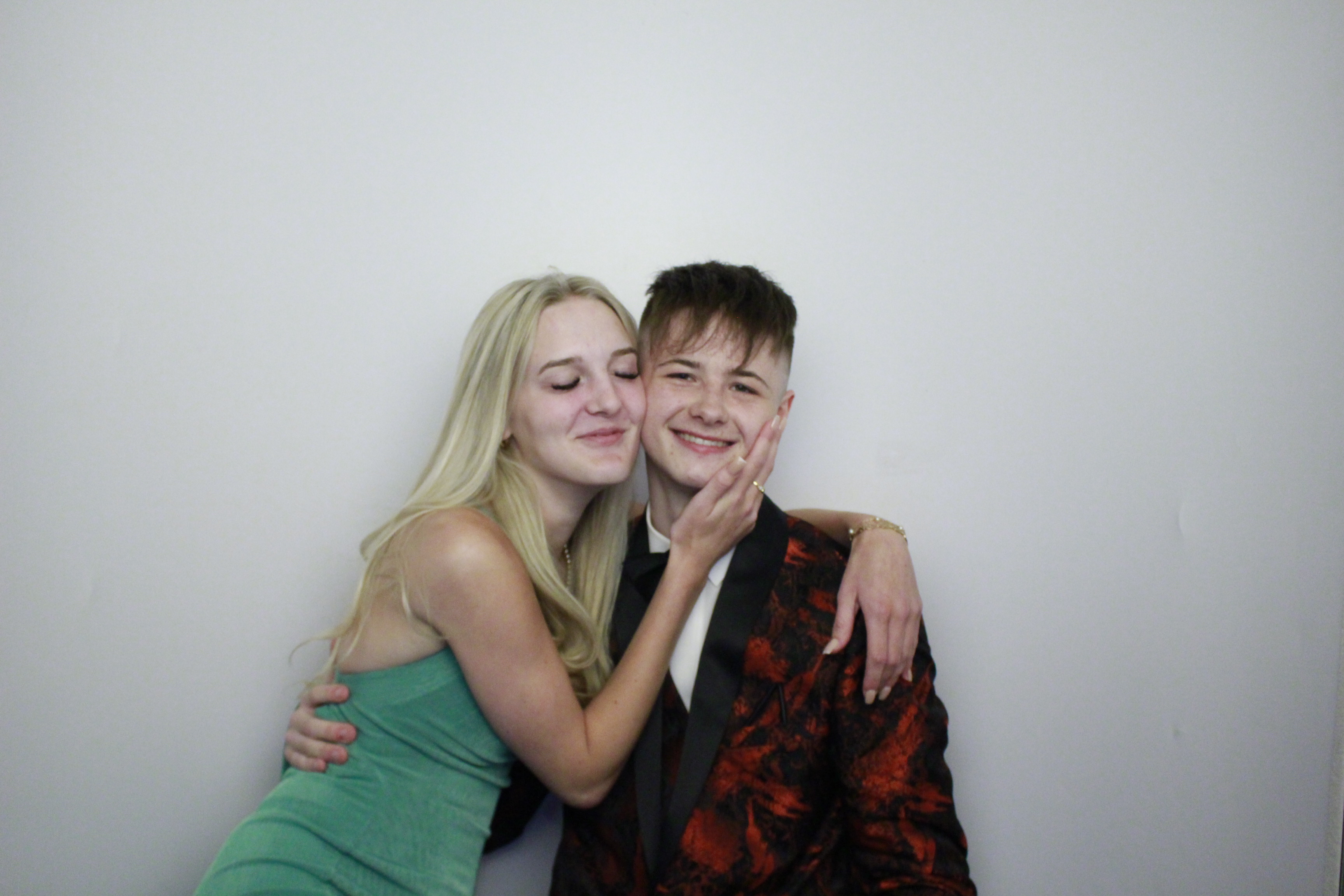Fullbrook Leavers Party | View more photos from the event at gallery.myphotoboothexperience.co.uk/u/MyPhotoBoothExperienceLtd/Fullbrook-Leavers-Party