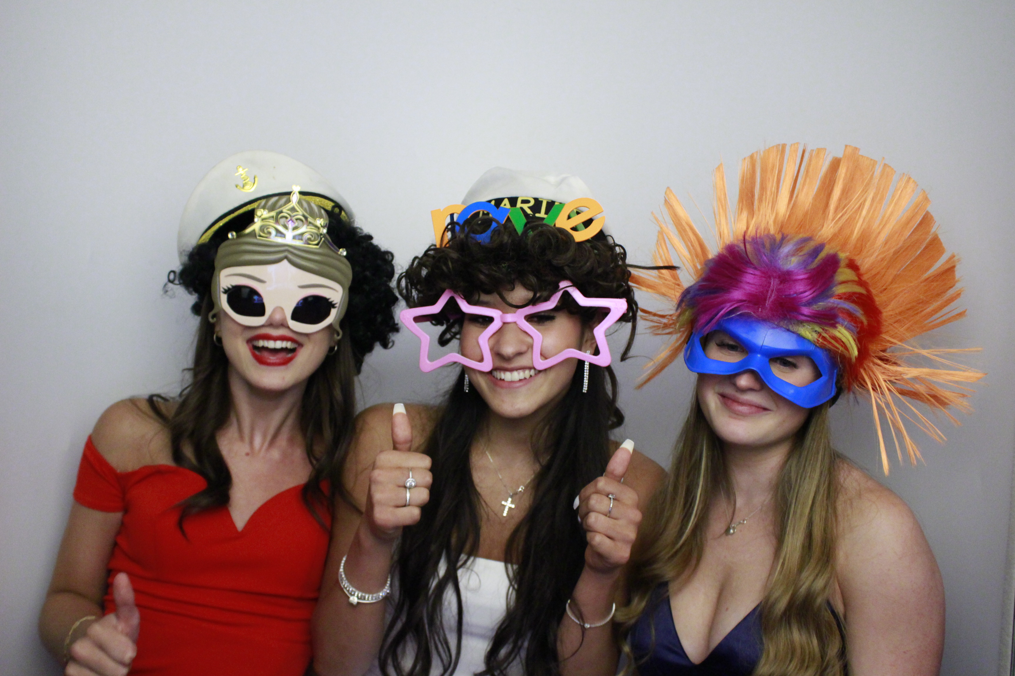 Fullbrook Leavers Party | View more photos from the event at gallery.myphotoboothexperience.co.uk/u/MyPhotoBoothExperienceLtd/Fullbrook-Leavers-Party