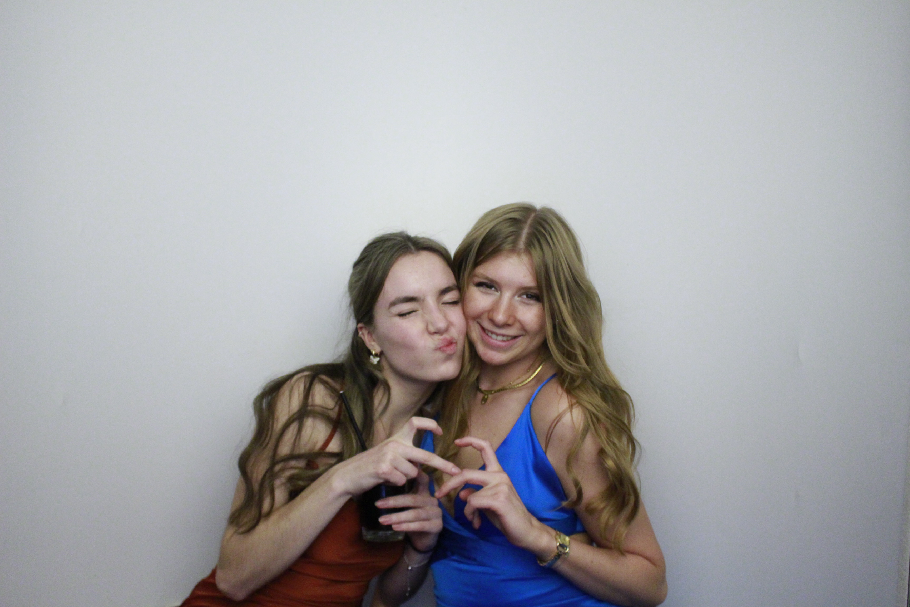 Fullbrook Leavers Party | View more photos from the event at gallery.myphotoboothexperience.co.uk/u/MyPhotoBoothExperienceLtd/Fullbrook-Leavers-Party