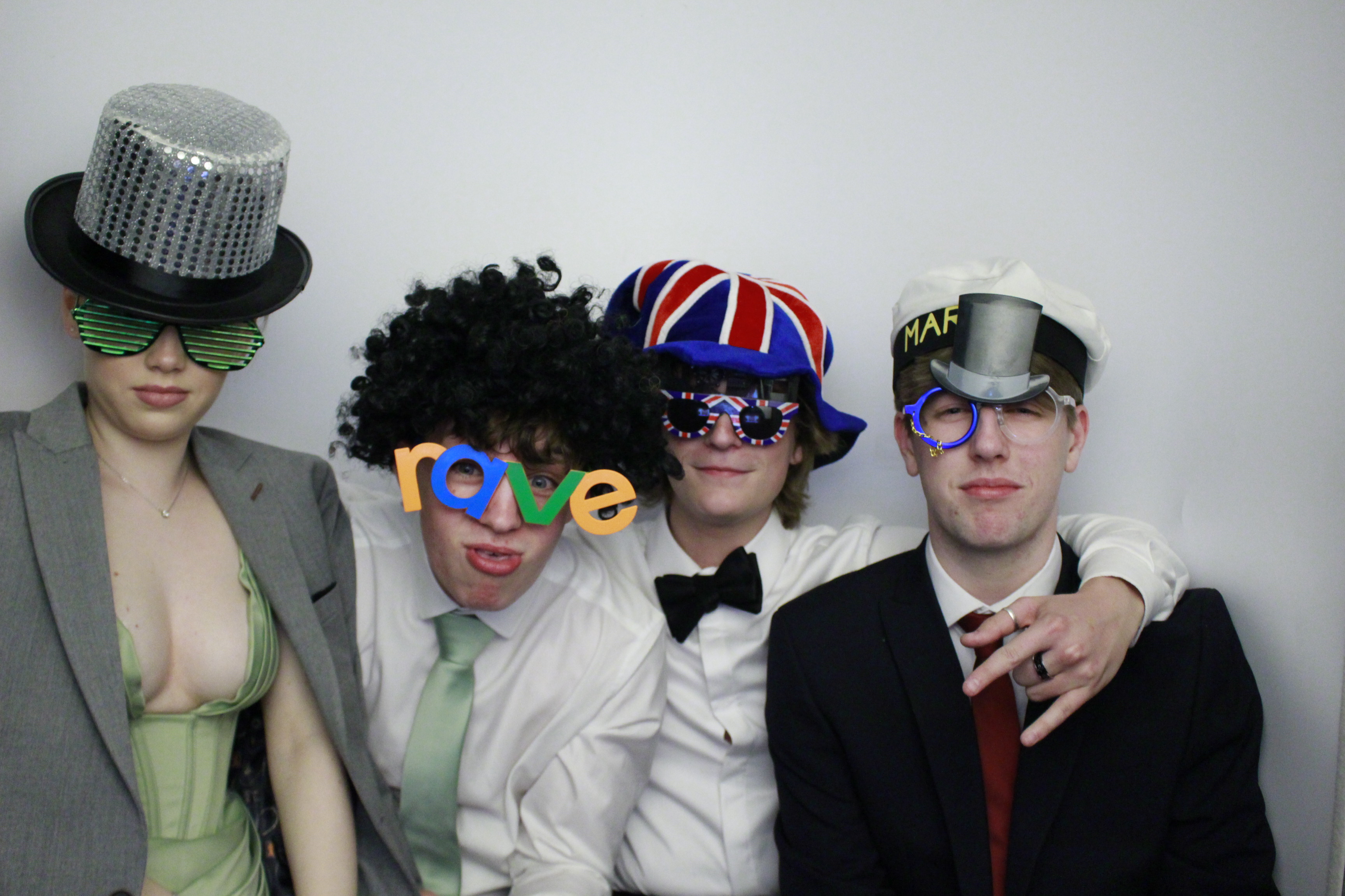 Fullbrook Leavers Party | View more photos from the event at gallery.myphotoboothexperience.co.uk/u/MyPhotoBoothExperienceLtd/Fullbrook-Leavers-Party