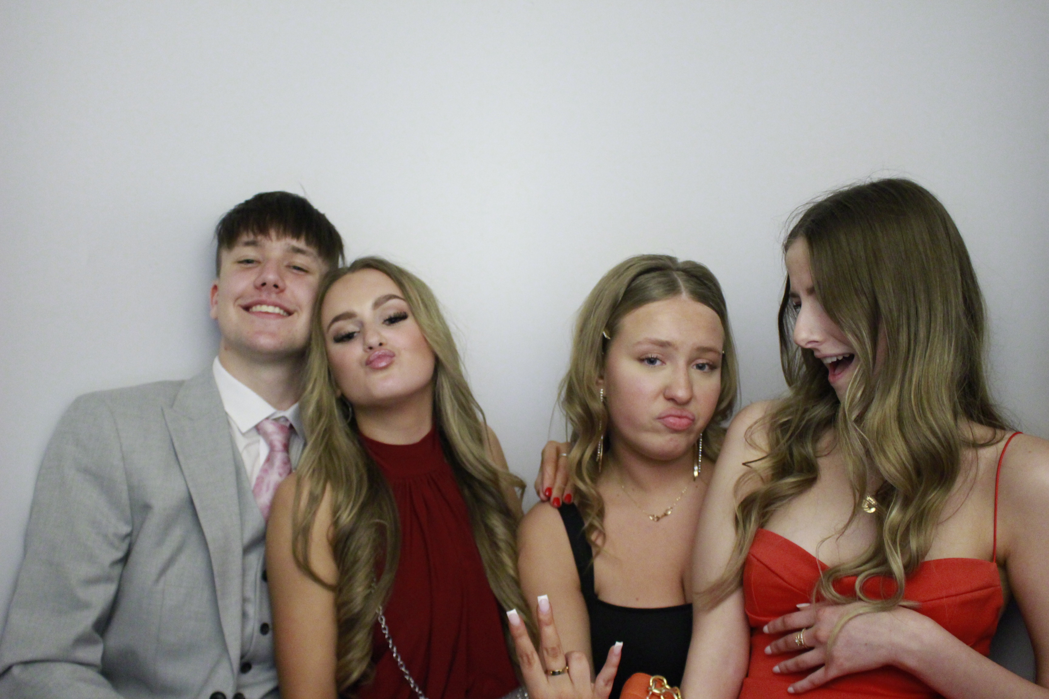 Fullbrook Leavers Party | View more photos from the event at gallery.myphotoboothexperience.co.uk/u/MyPhotoBoothExperienceLtd/Fullbrook-Leavers-Party