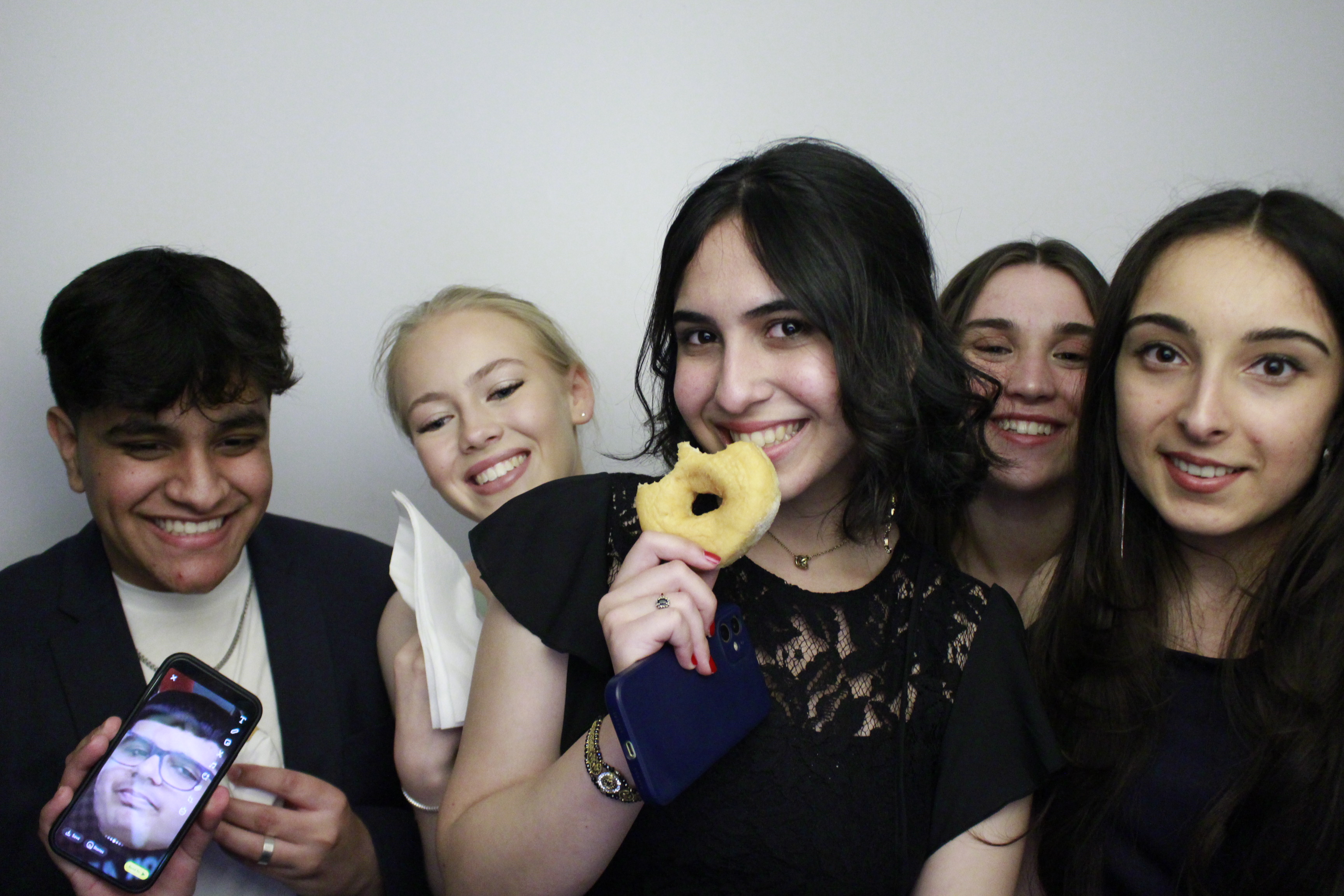 Fullbrook Leavers Party | View more photos from the event at gallery.myphotoboothexperience.co.uk/u/MyPhotoBoothExperienceLtd/Fullbrook-Leavers-Party