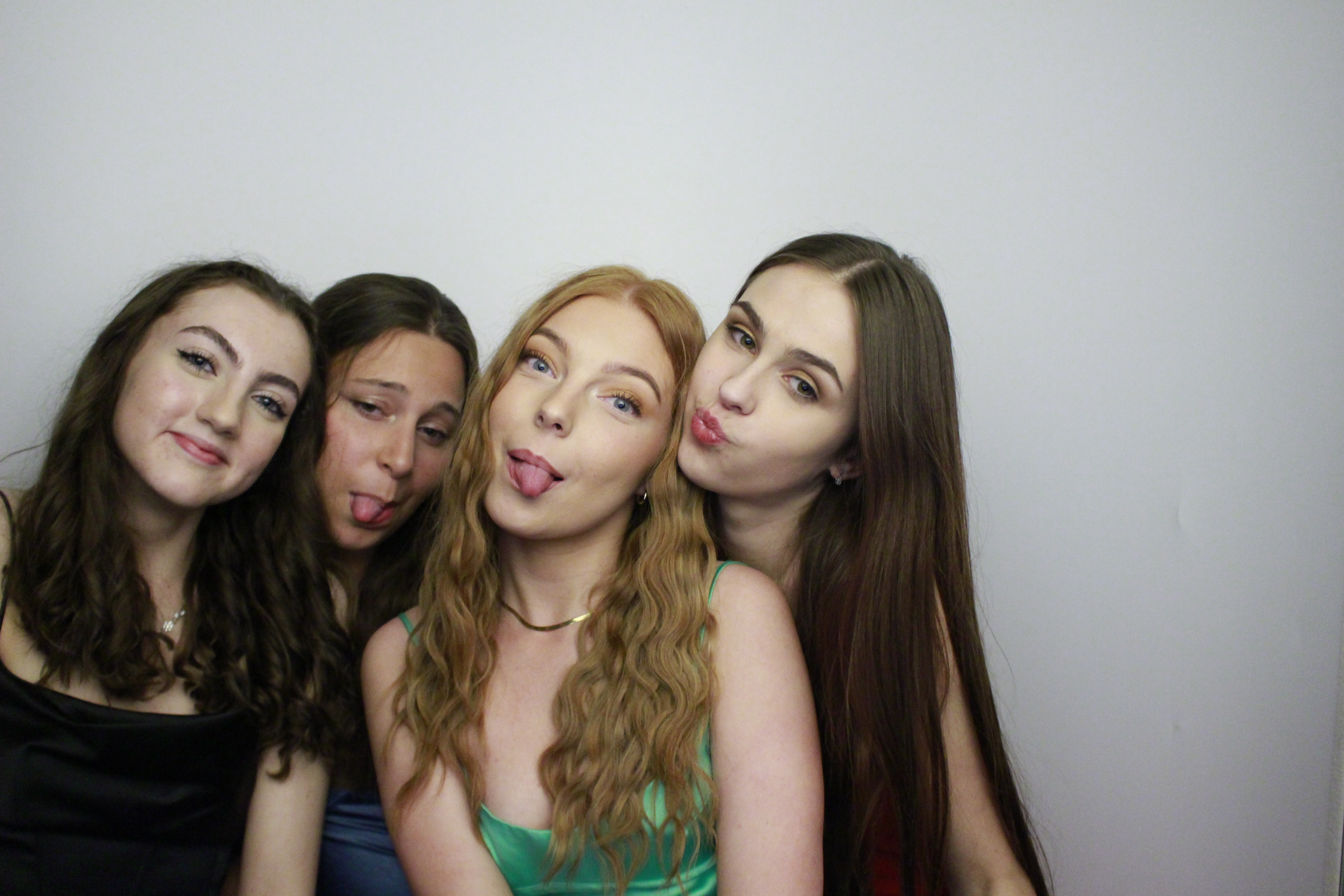 Fullbrook Leavers Party | View more photos from the event at gallery.myphotoboothexperience.co.uk/u/MyPhotoBoothExperienceLtd/Fullbrook-Leavers-Party