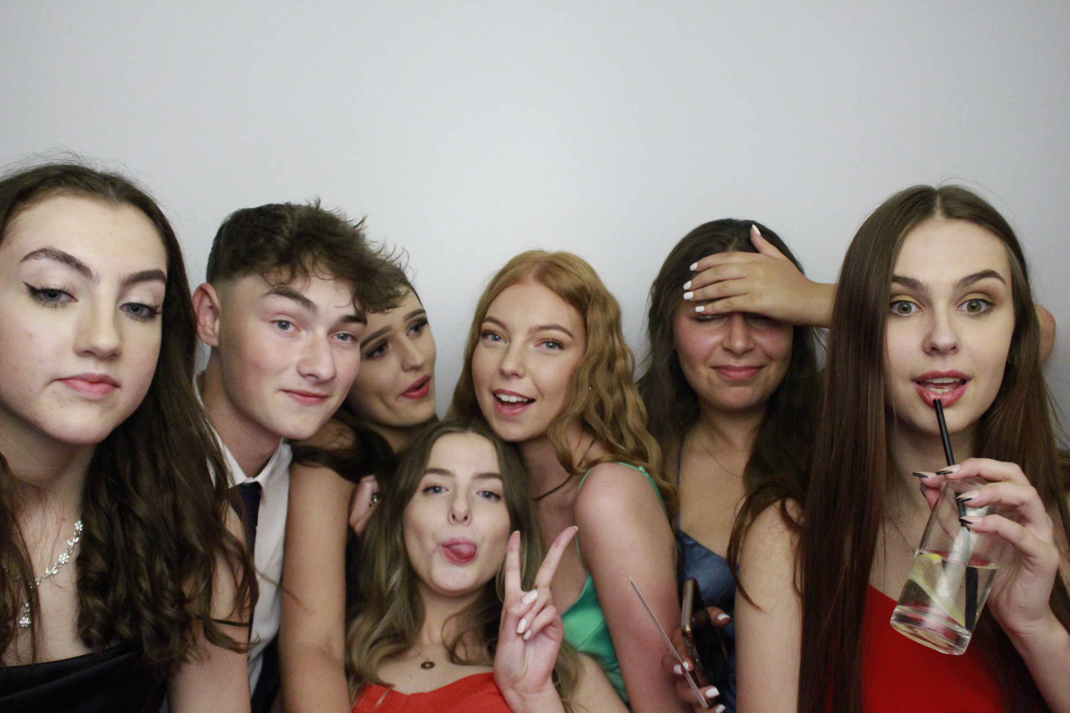 Fullbrook Leavers Party | View more photos from the event at gallery.myphotoboothexperience.co.uk/u/MyPhotoBoothExperienceLtd/Fullbrook-Leavers-Party