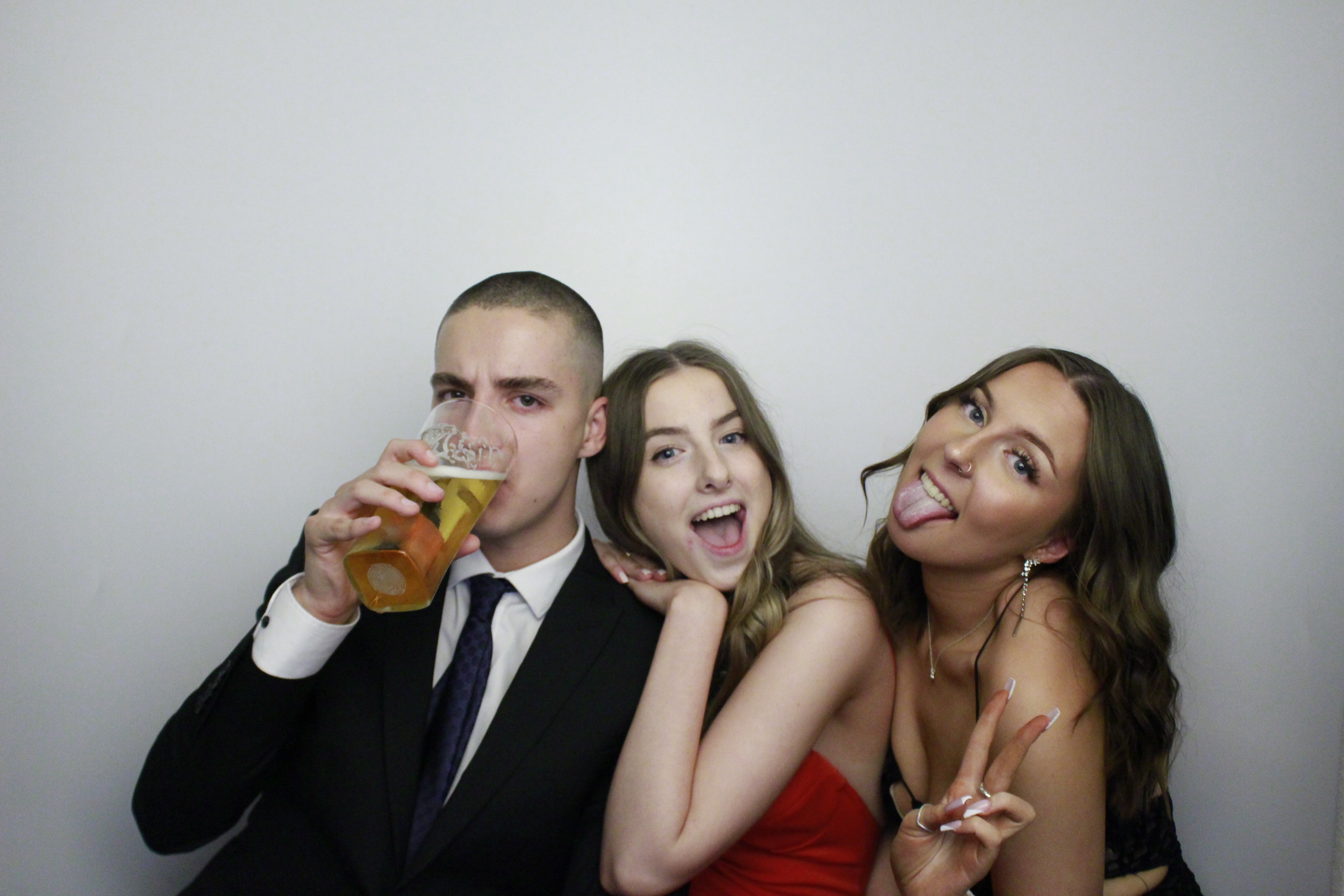 Fullbrook Leavers Party | View more photos from the event at gallery.myphotoboothexperience.co.uk/u/MyPhotoBoothExperienceLtd/Fullbrook-Leavers-Party