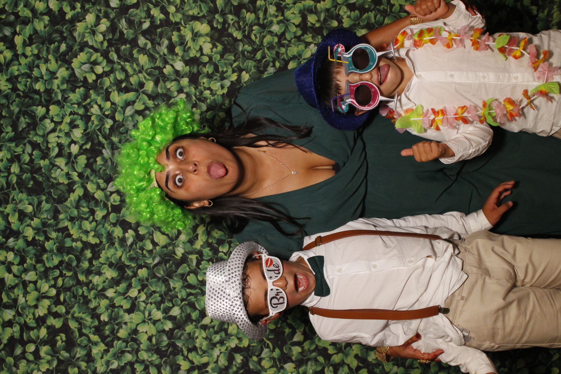 Gina & Kevin's Wedding (Konie22) | View more photos from the event at gallery.myphotoboothexperience.co.uk/u/MyPhotoBoothExperienceLtd/Gina-Kevins-Wedding-Konie22