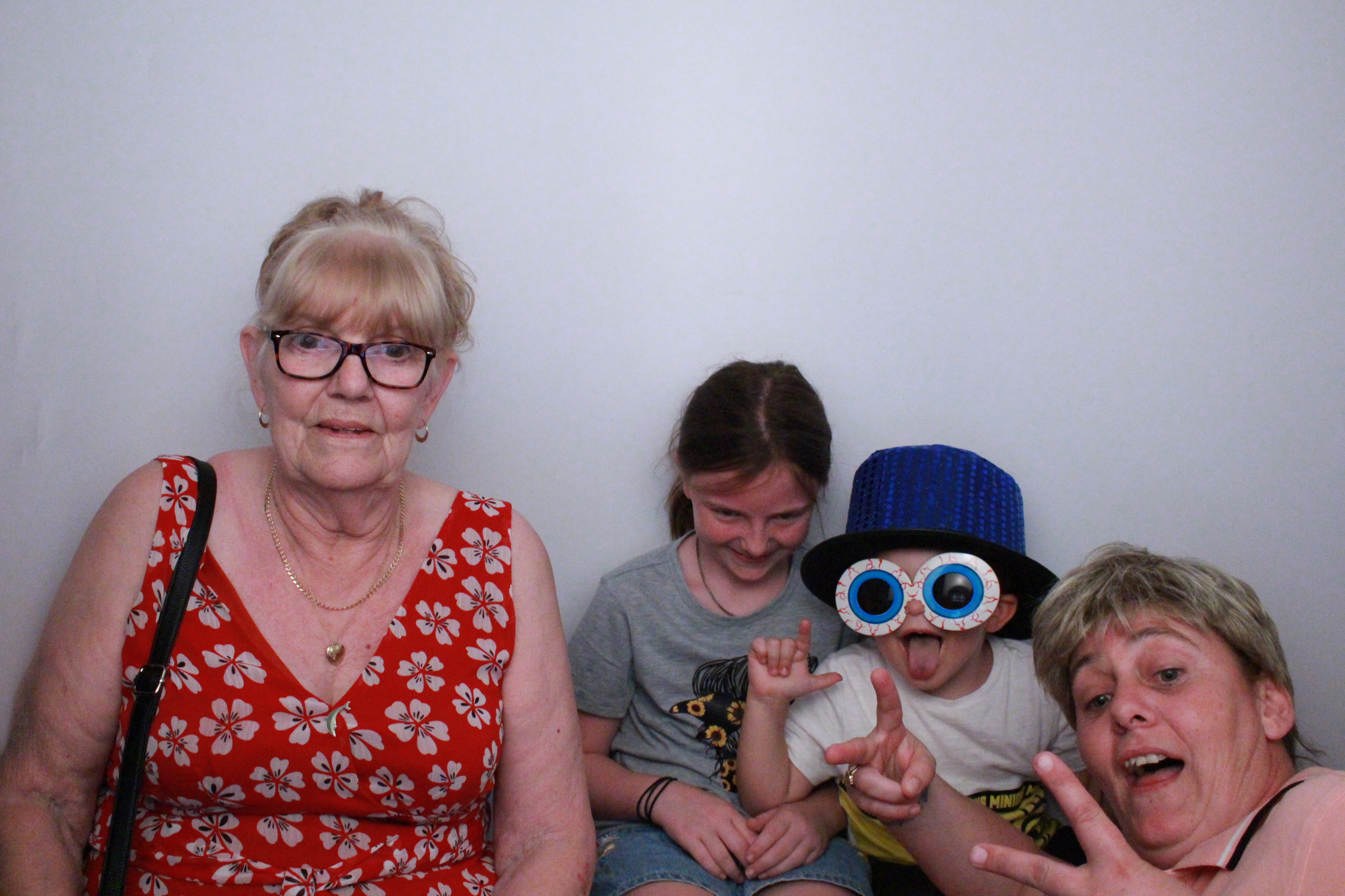 Jane's 50th Birthday  | View more photos from the event at gallery.myphotoboothexperience.co.uk/u/MyPhotoBoothExperienceLtd/Janes-50th-Birthday