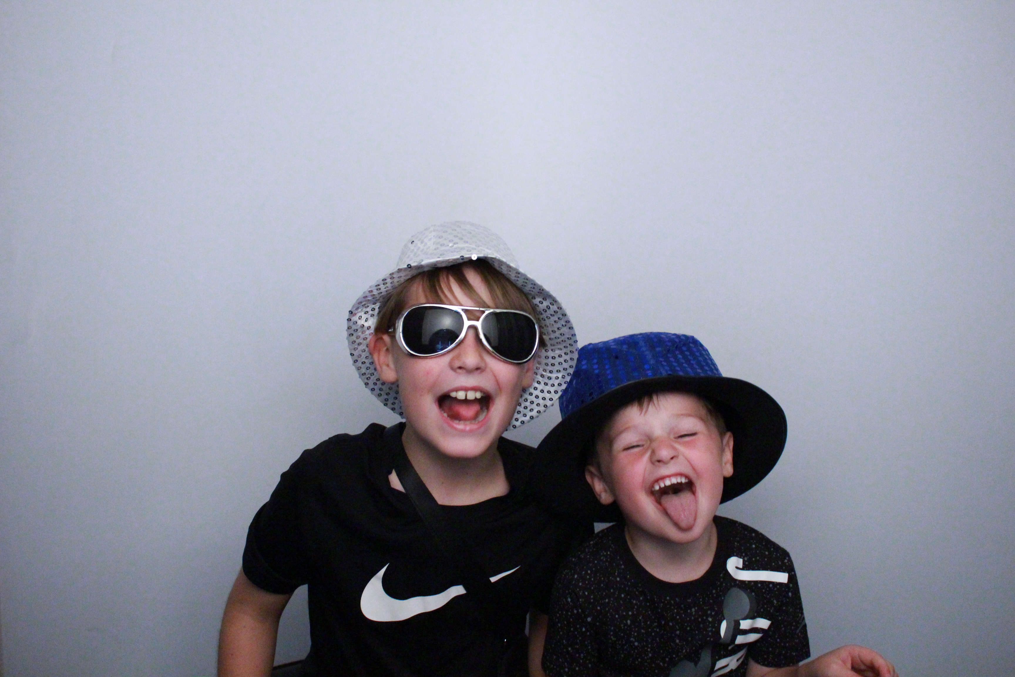 Jane's 50th Birthday  | View more photos from the event at gallery.myphotoboothexperience.co.uk/u/MyPhotoBoothExperienceLtd/Janes-50th-Birthday