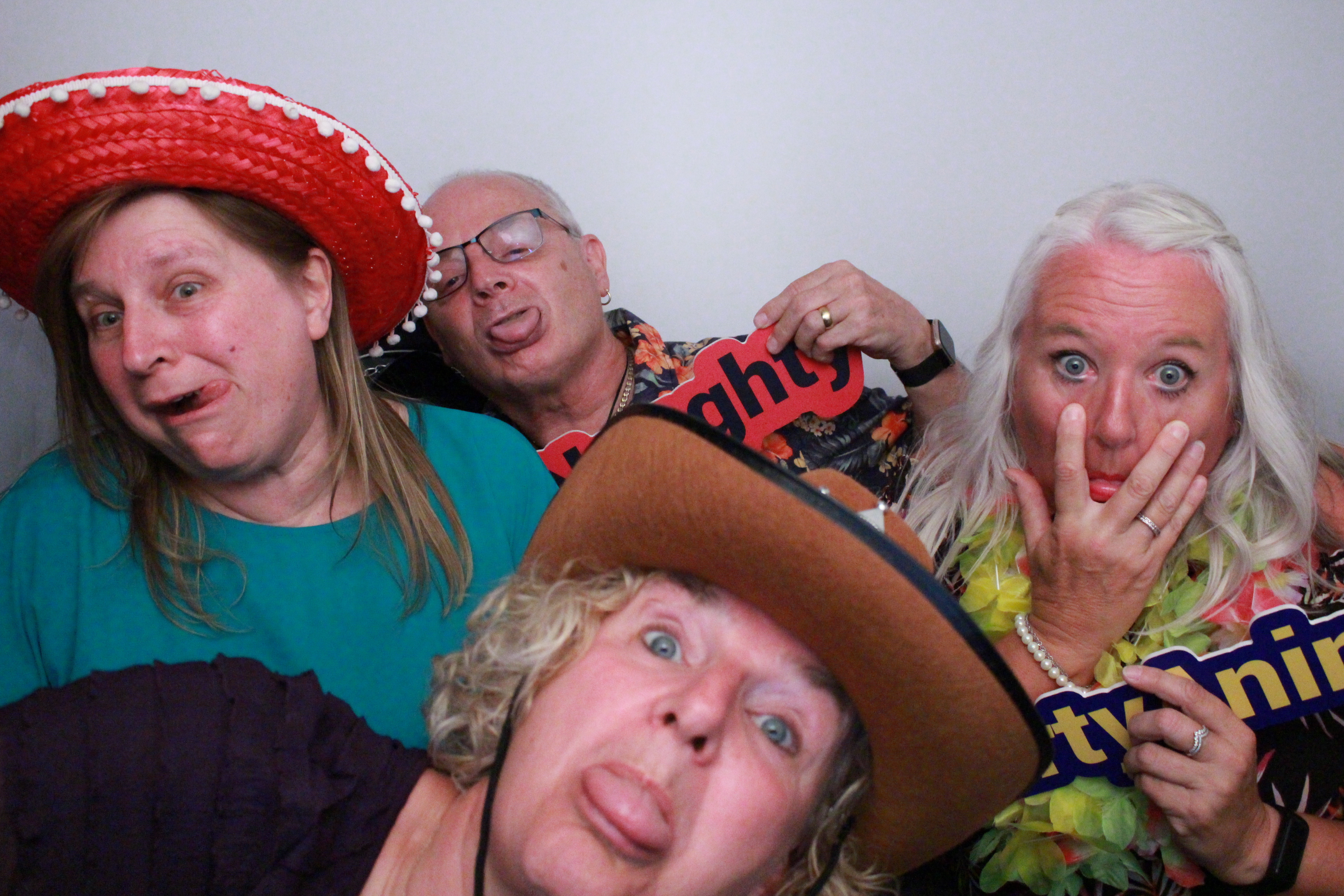Jane's 50th Birthday  | View more photos from the event at gallery.myphotoboothexperience.co.uk/u/MyPhotoBoothExperienceLtd/Janes-50th-Birthday