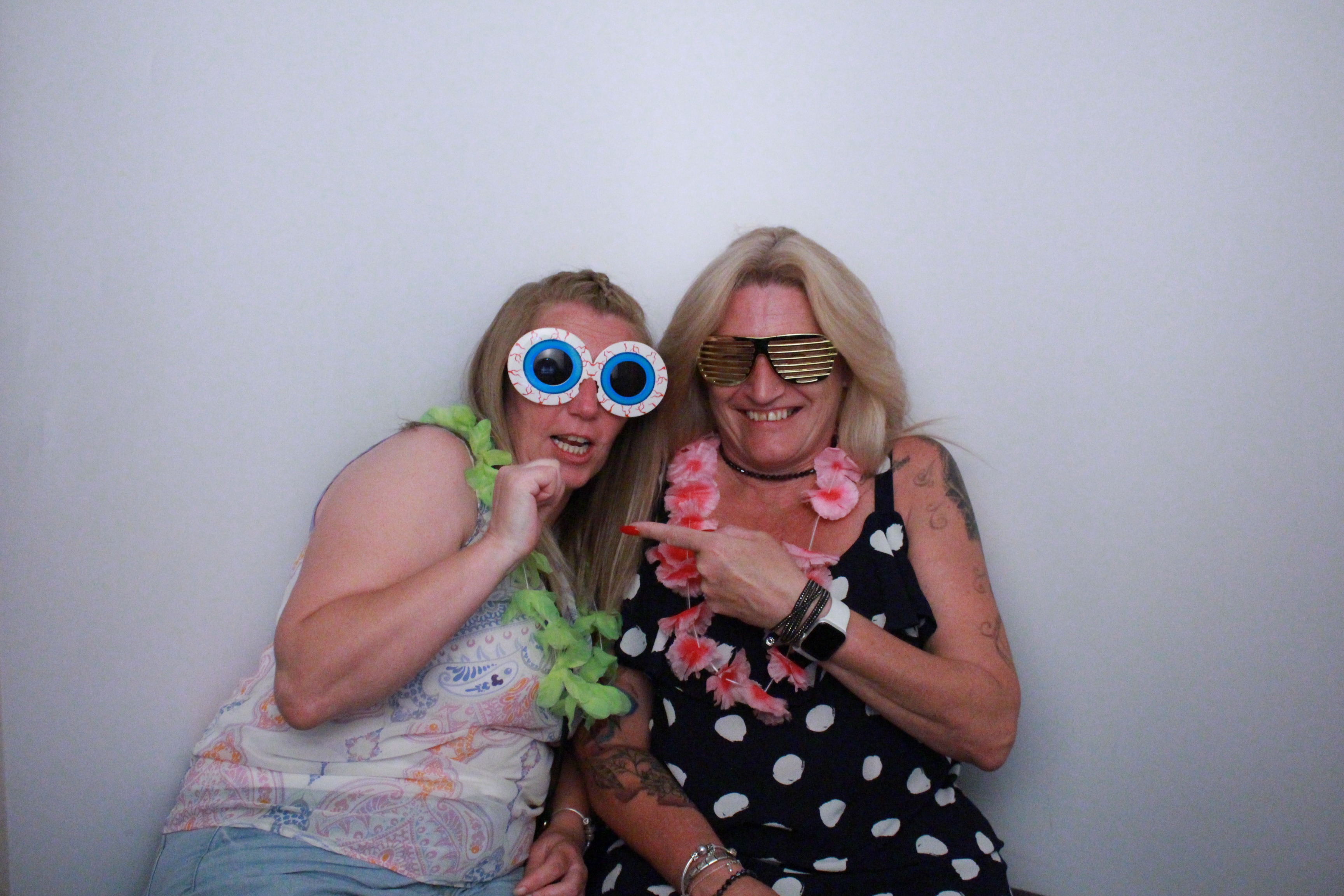 Jane's 50th Birthday  | View more photos from the event at gallery.myphotoboothexperience.co.uk/u/MyPhotoBoothExperienceLtd/Janes-50th-Birthday