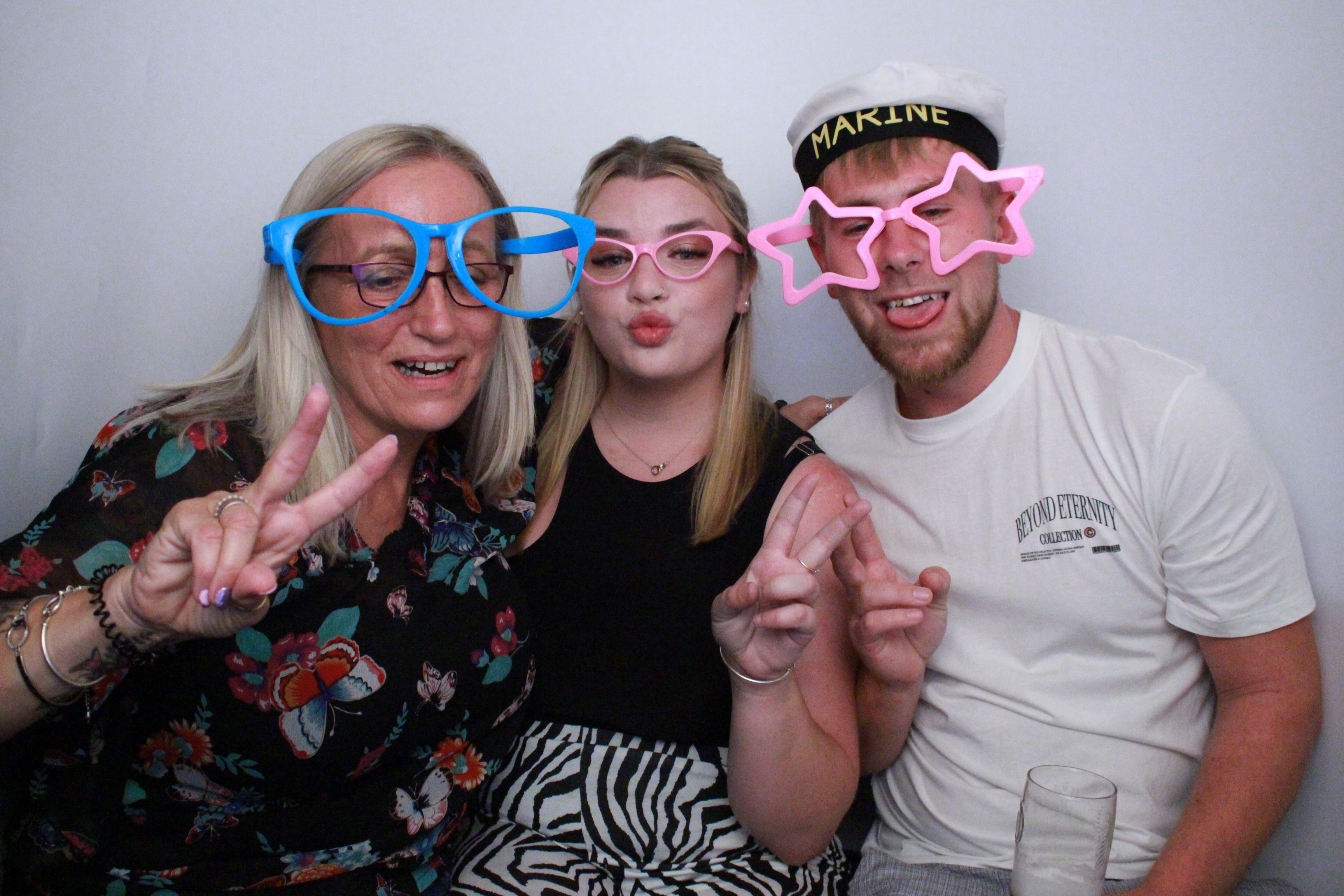 Jane's 50th Birthday  | View more photos from the event at gallery.myphotoboothexperience.co.uk/u/MyPhotoBoothExperienceLtd/Janes-50th-Birthday