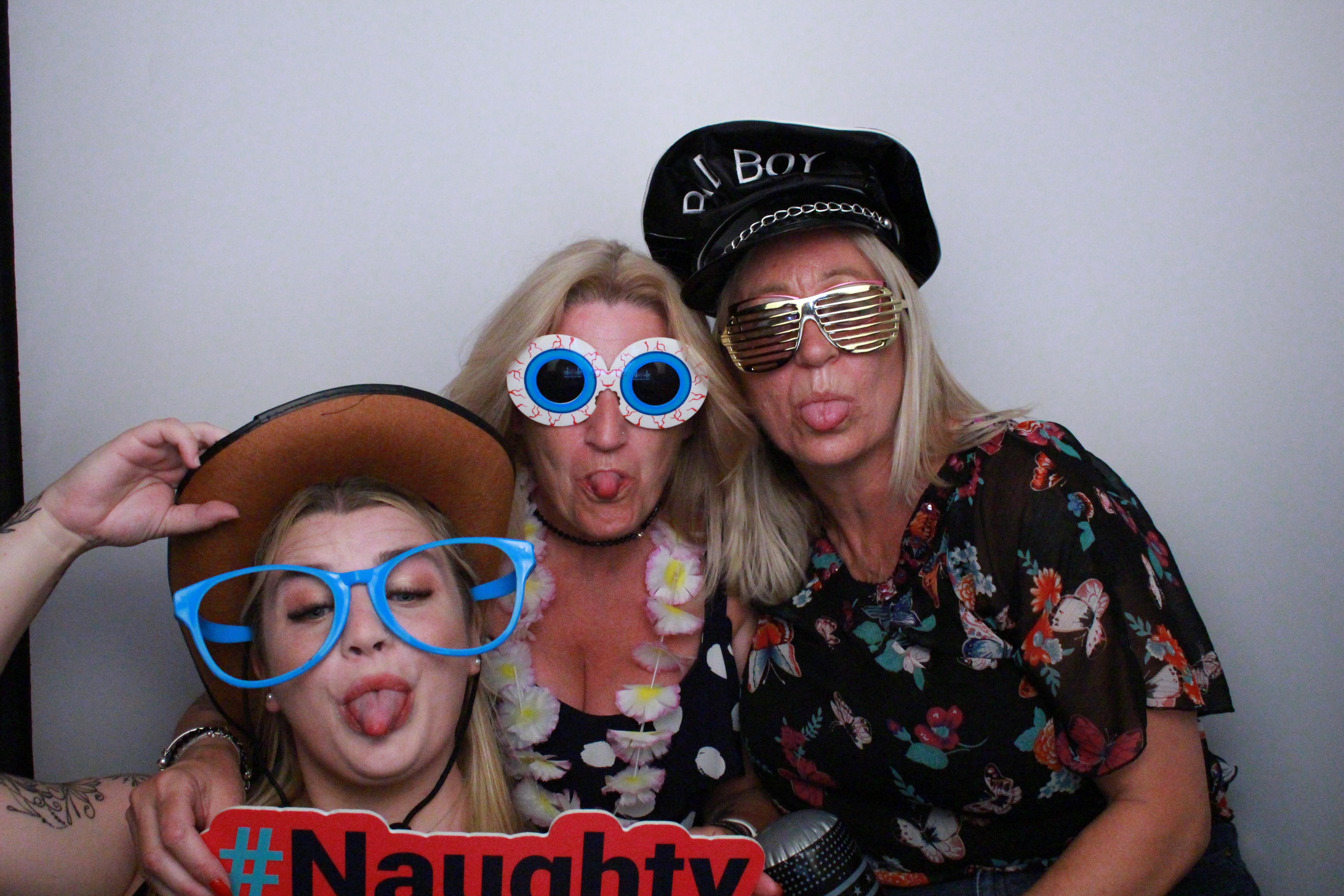 Jane's 50th Birthday  | View more photos from the event at gallery.myphotoboothexperience.co.uk/u/MyPhotoBoothExperienceLtd/Janes-50th-Birthday