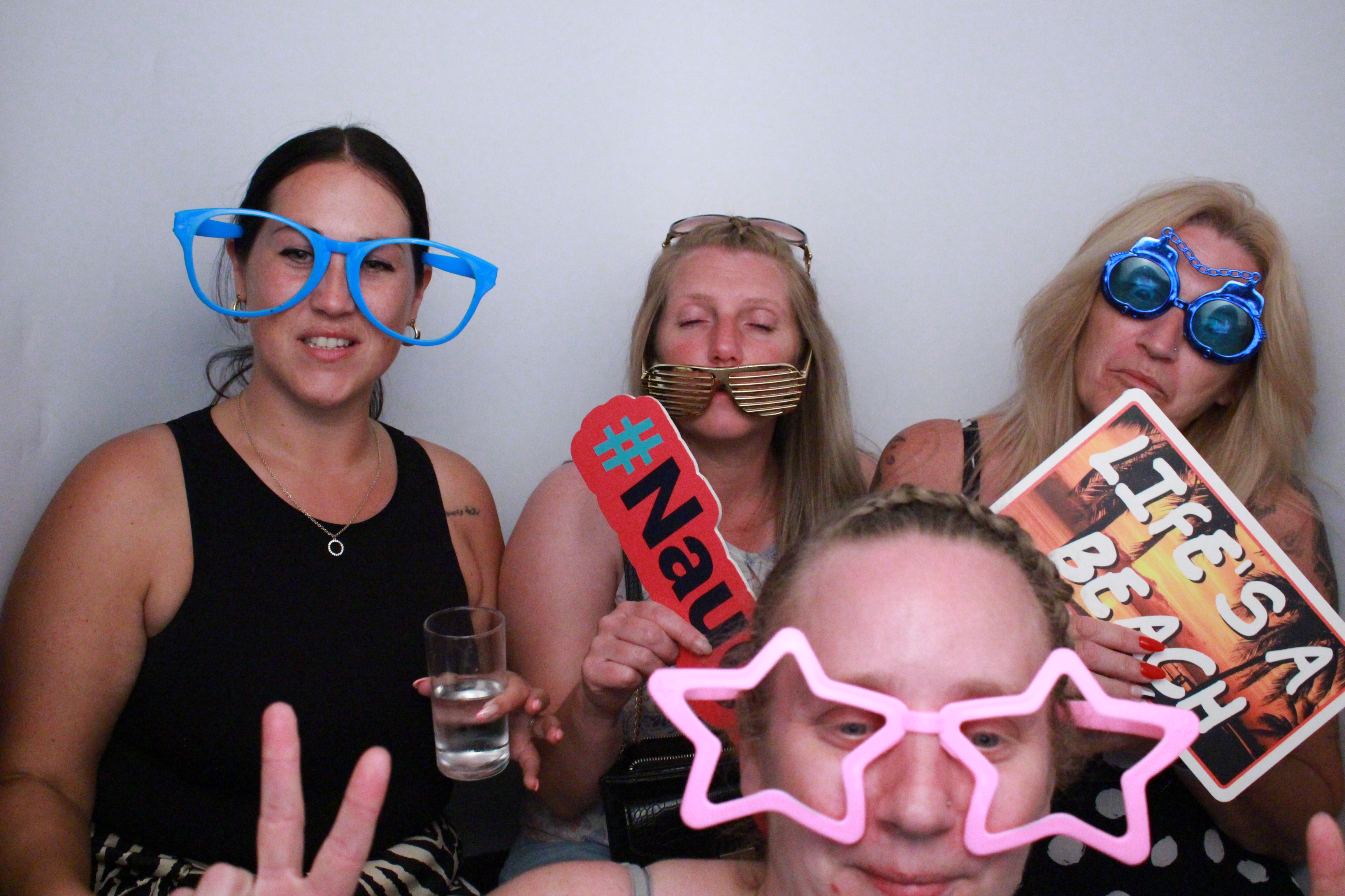 Jane's 50th Birthday  | View more photos from the event at gallery.myphotoboothexperience.co.uk/u/MyPhotoBoothExperienceLtd/Janes-50th-Birthday