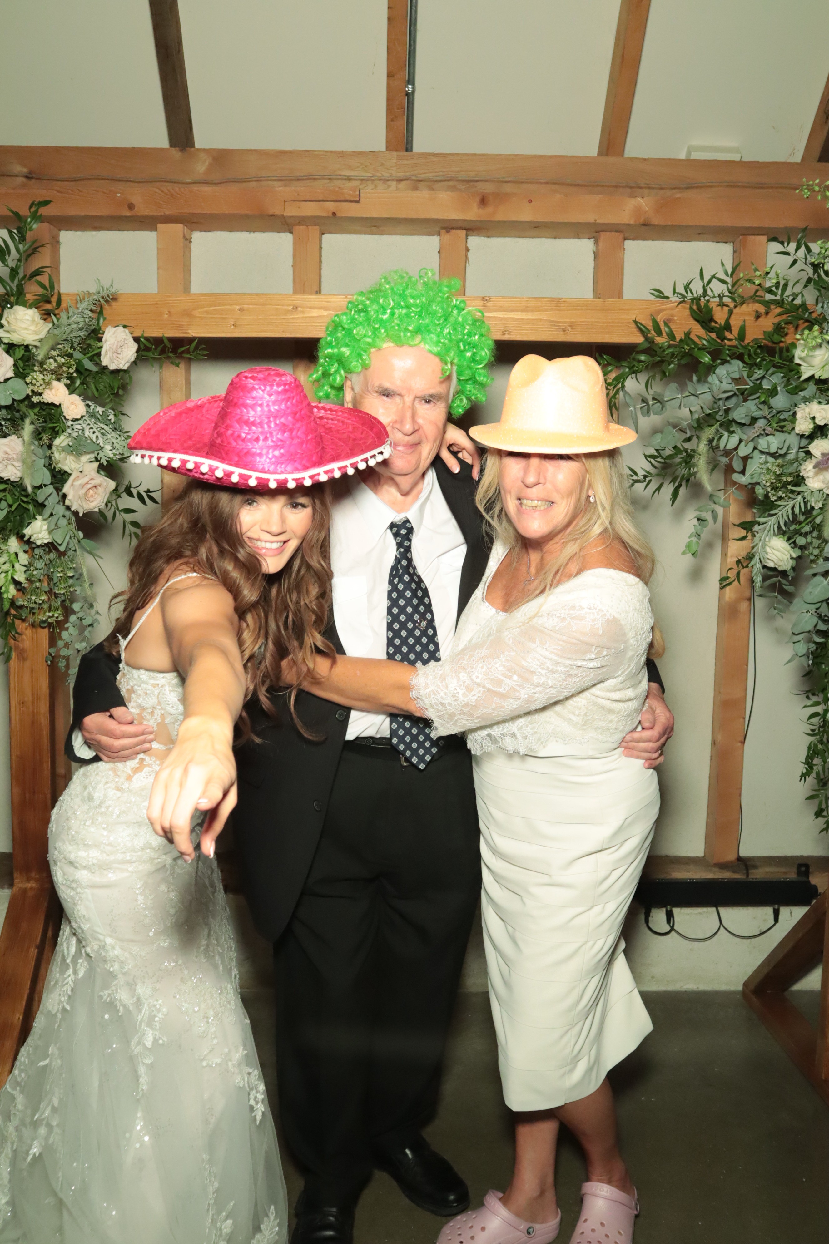 Jess & Arron's Wedding | View more photos from the event at gallery.myphotoboothexperience.co.uk/u/MyPhotoBoothExperienceLtd/Jess-Arrons-Wedding