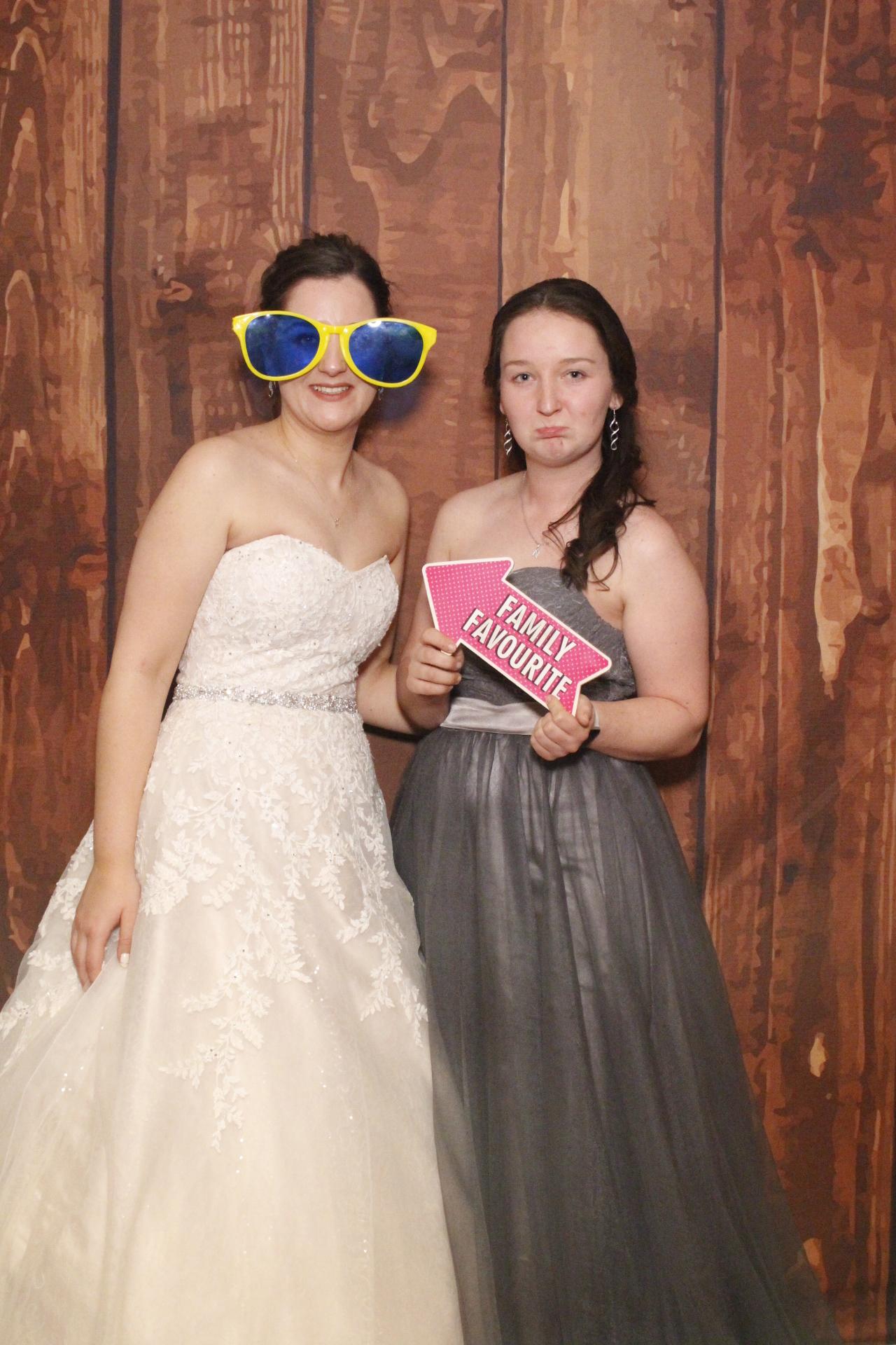 Jon & Yasmin's Wedding  | View more photos from the event at gallery.myphotoboothexperience.co.uk/u/MyPhotoBoothExperienceLtd/Jon-Yasmins-Wedding