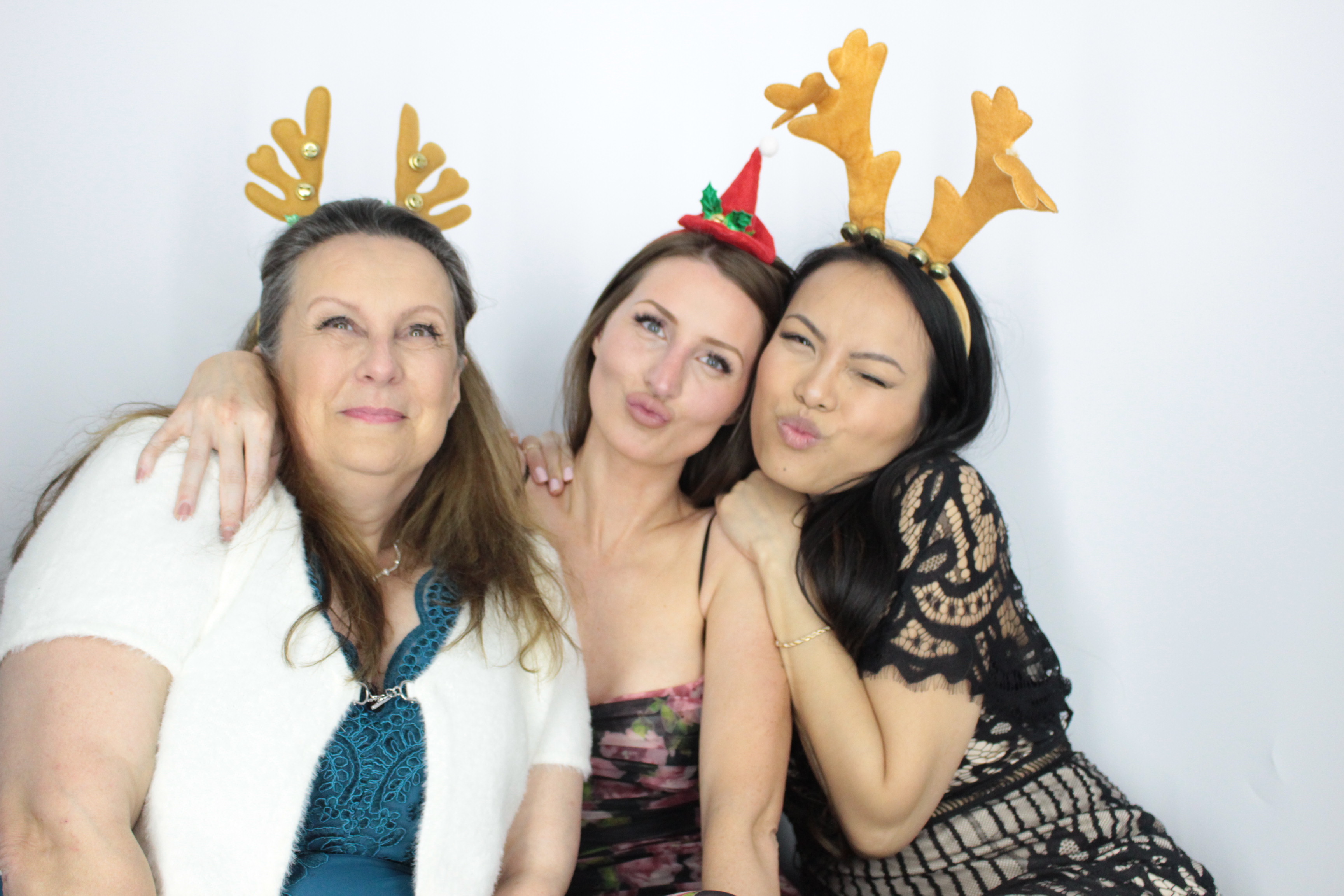 KINTO UK Christmas Party  | View more photos from the event at gallery.myphotoboothexperience.co.uk/u/MyPhotoBoothExperienceLtd/KINTO-UK-Christmas-Party