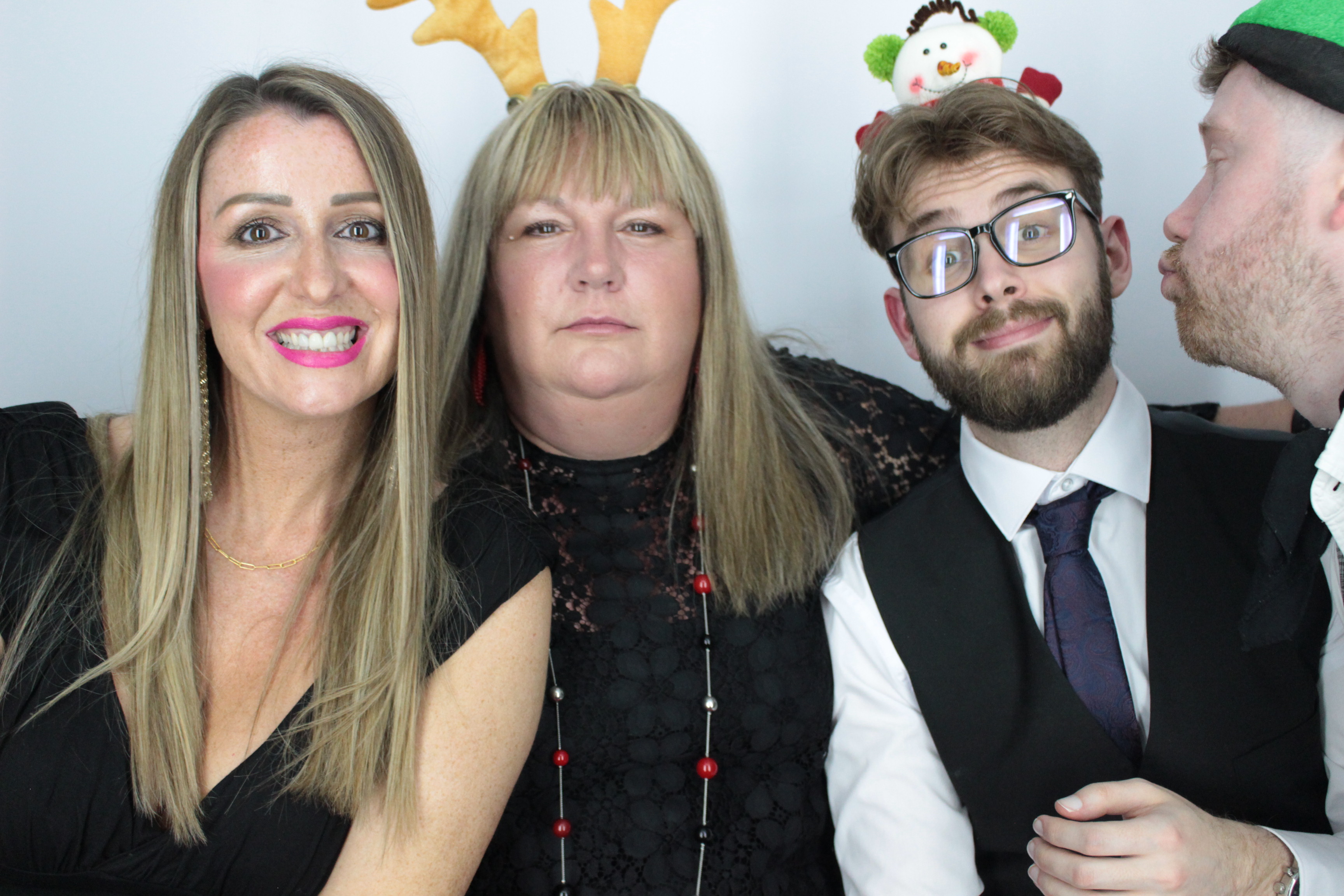 KINTO UK Christmas Party  | View more photos from the event at gallery.myphotoboothexperience.co.uk/u/MyPhotoBoothExperienceLtd/KINTO-UK-Christmas-Party