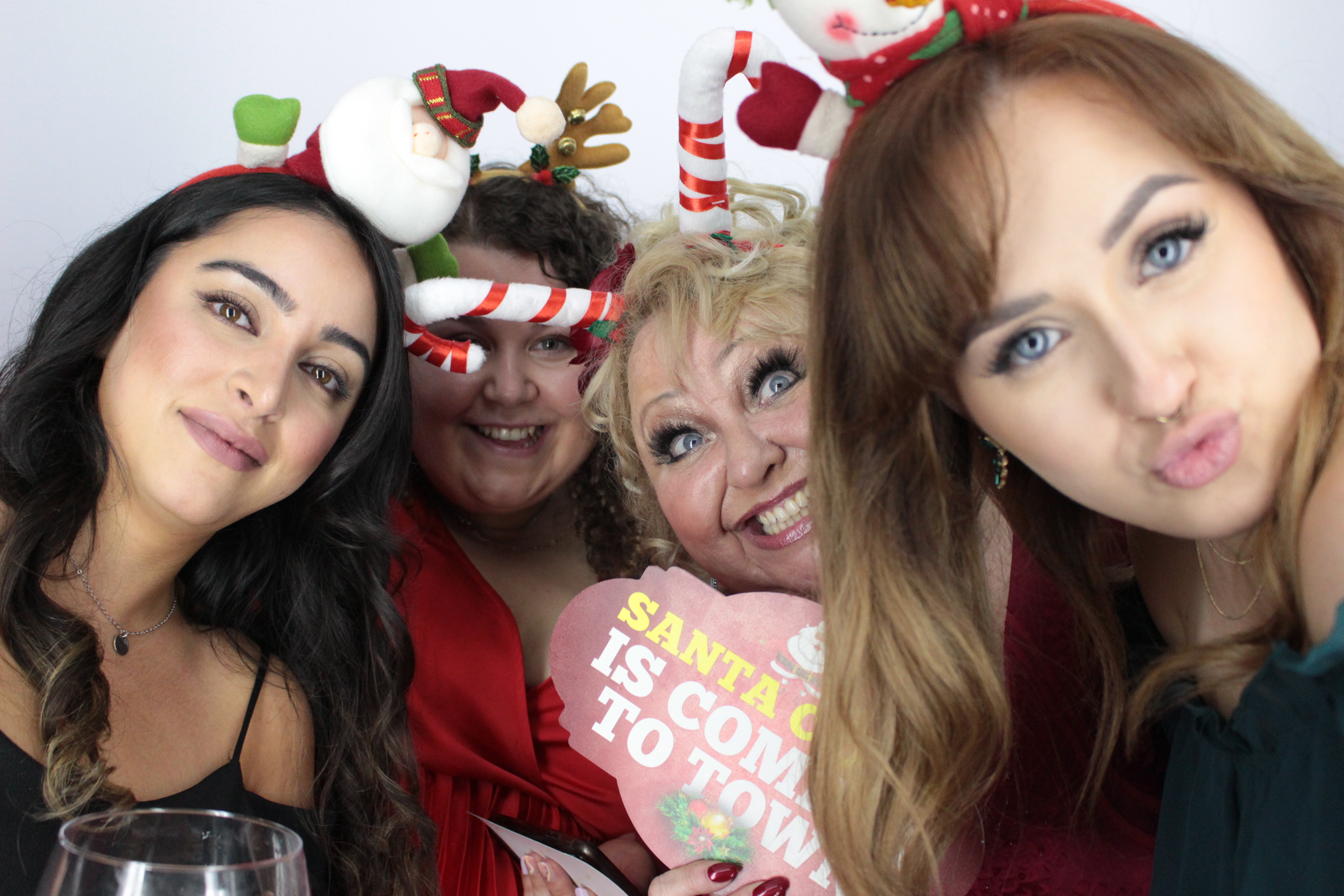 KINTO UK Christmas Party  | View more photos from the event at gallery.myphotoboothexperience.co.uk/u/MyPhotoBoothExperienceLtd/KINTO-UK-Christmas-Party