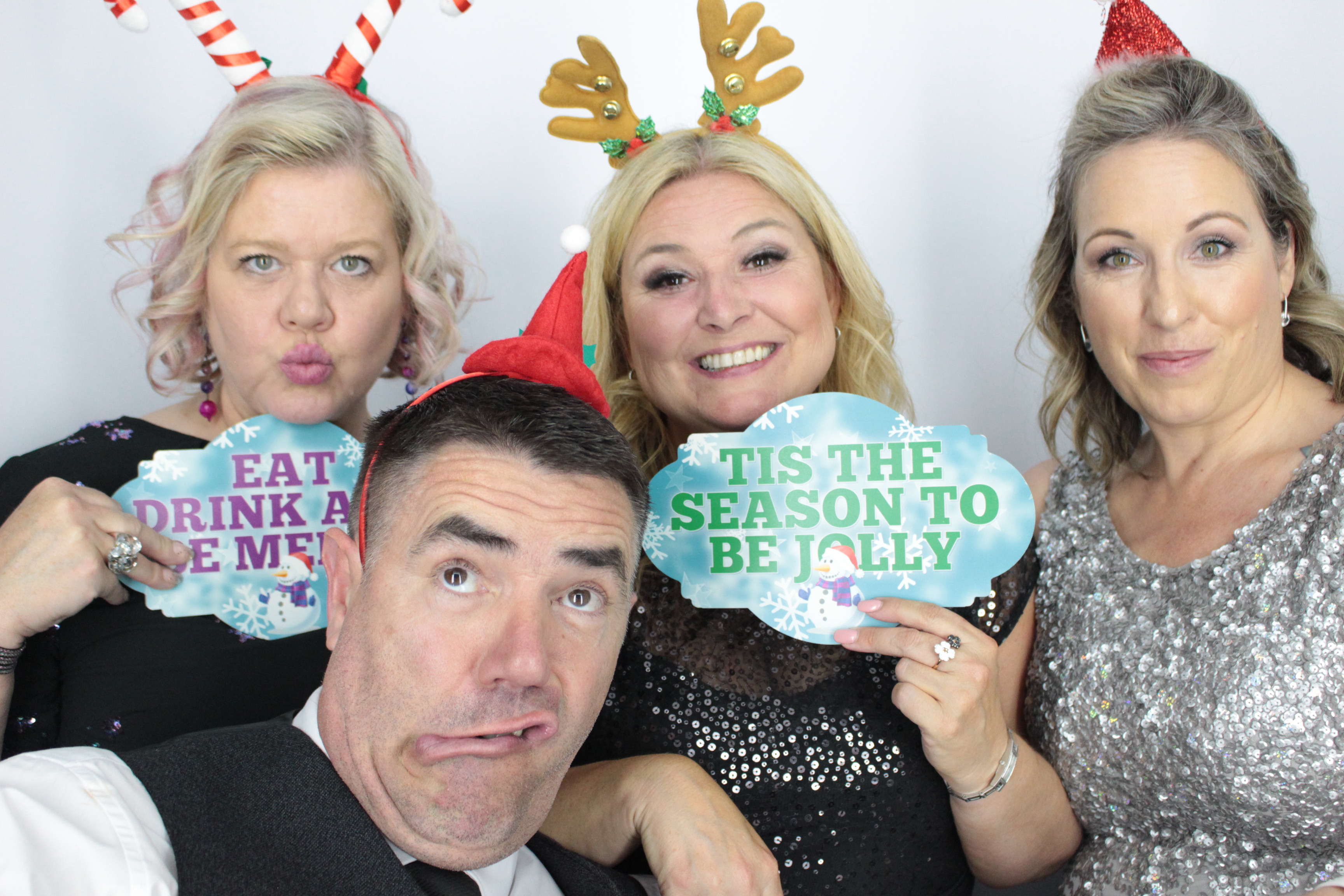 KINTO UK Christmas Party  | View more photos from the event at gallery.myphotoboothexperience.co.uk/u/MyPhotoBoothExperienceLtd/KINTO-UK-Christmas-Party