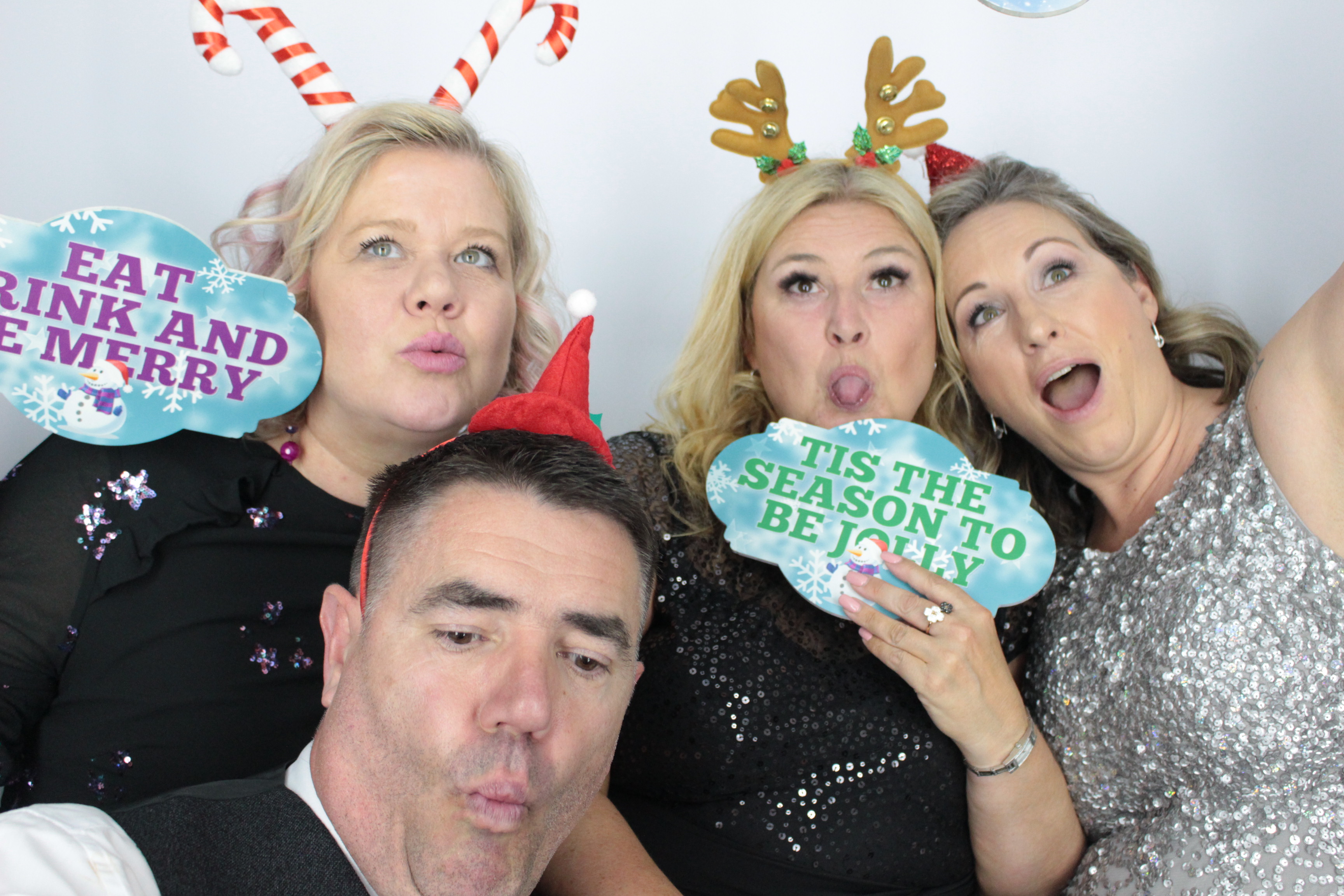 KINTO UK Christmas Party  | View more photos from the event at gallery.myphotoboothexperience.co.uk/u/MyPhotoBoothExperienceLtd/KINTO-UK-Christmas-Party
