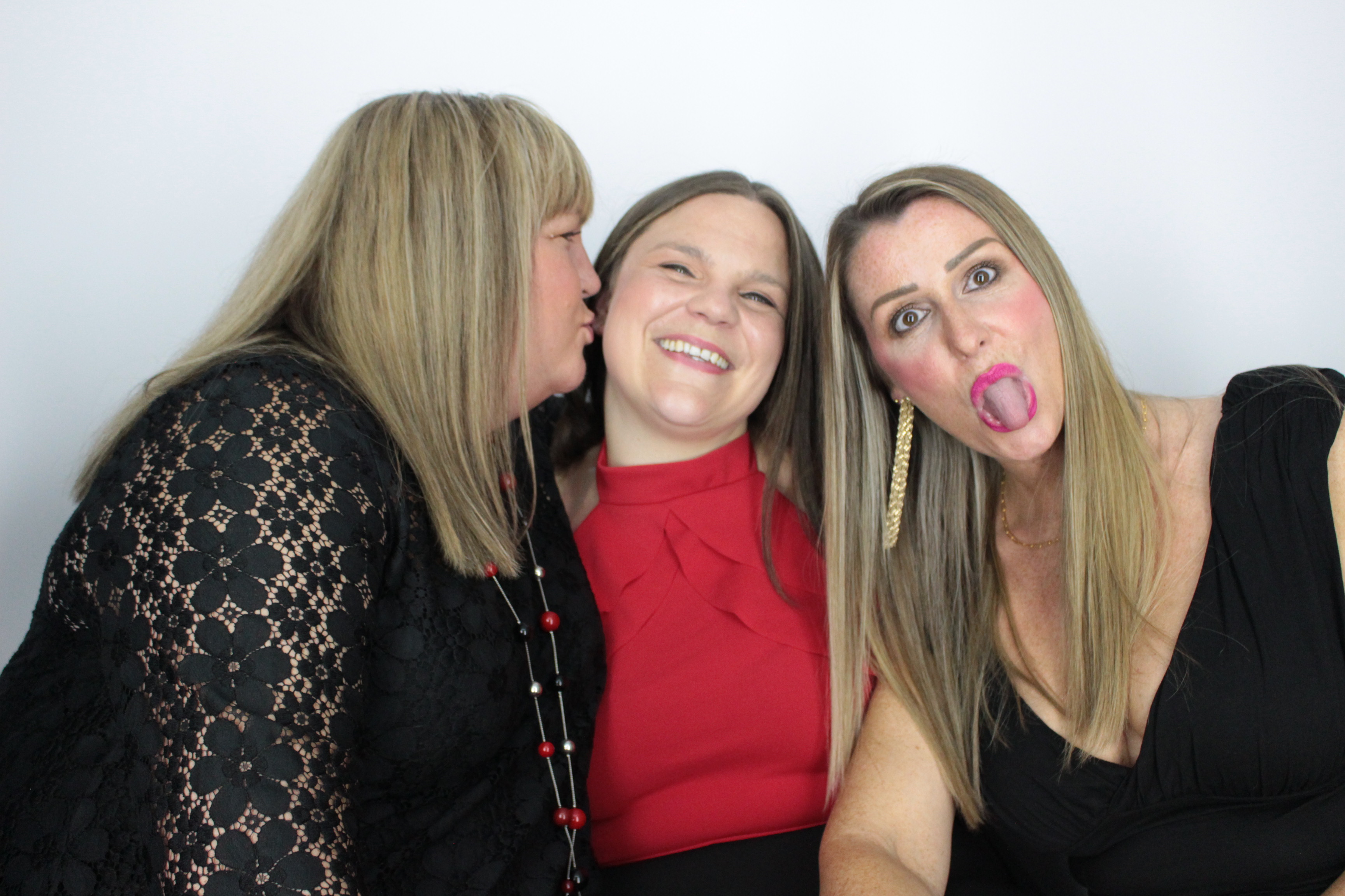 KINTO UK Christmas Party  | View more photos from the event at gallery.myphotoboothexperience.co.uk/u/MyPhotoBoothExperienceLtd/KINTO-UK-Christmas-Party
