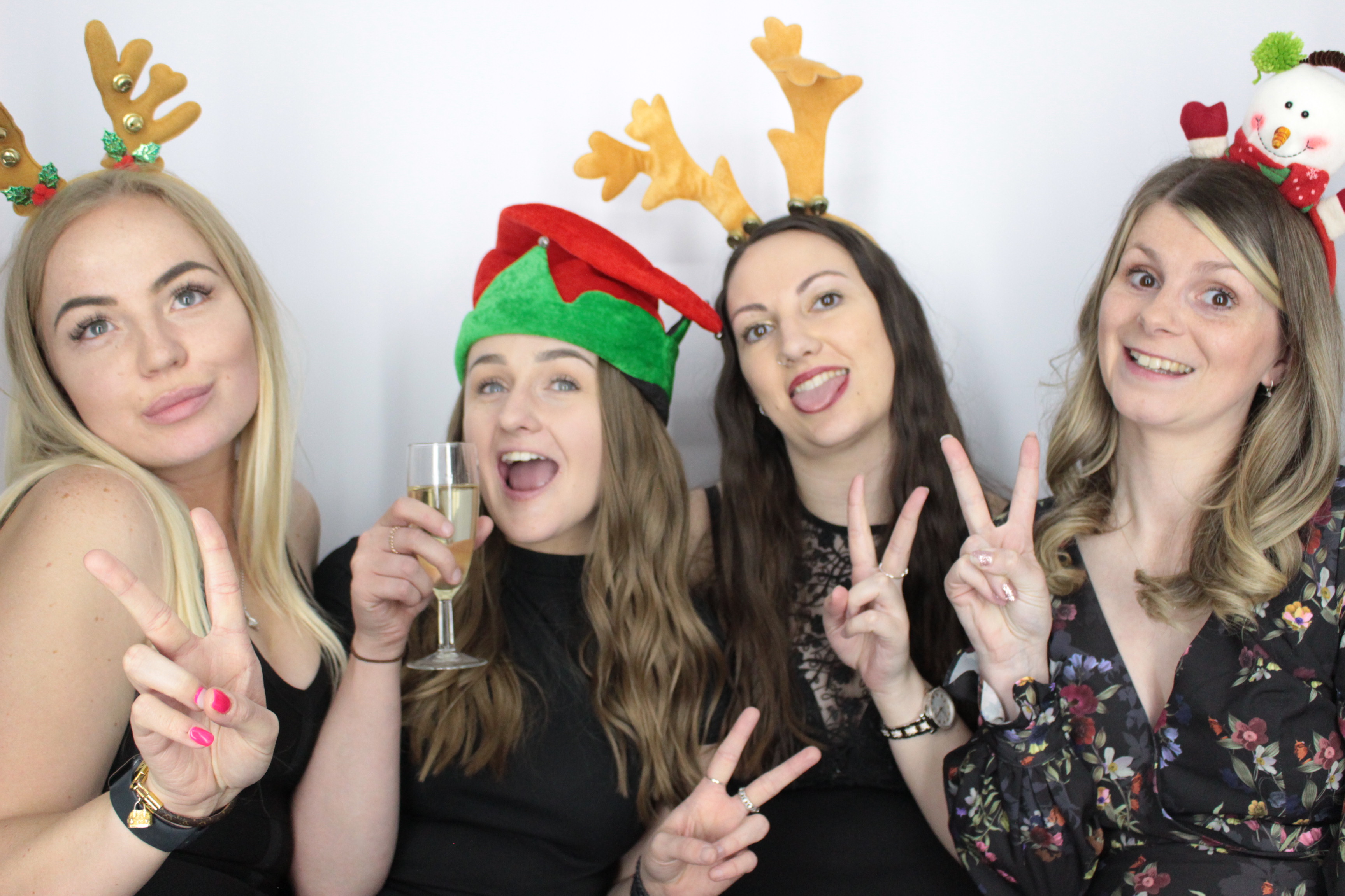 KINTO UK Christmas Party  | View more photos from the event at gallery.myphotoboothexperience.co.uk/u/MyPhotoBoothExperienceLtd/KINTO-UK-Christmas-Party