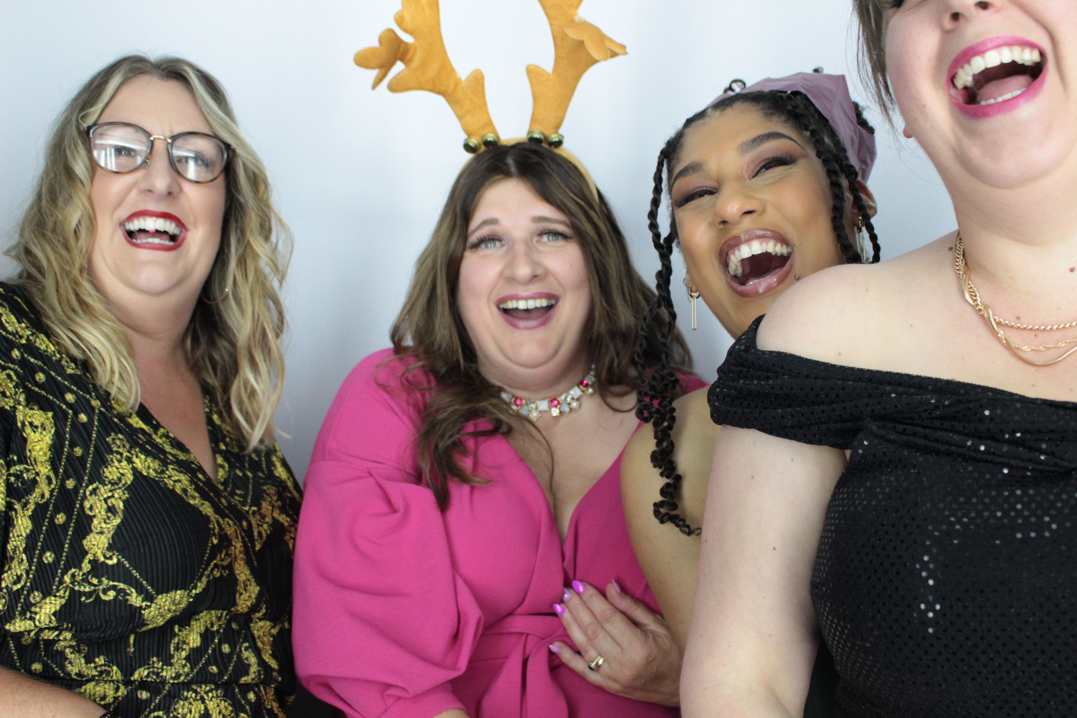 KINTO UK Christmas Party  | View more photos from the event at gallery.myphotoboothexperience.co.uk/u/MyPhotoBoothExperienceLtd/KINTO-UK-Christmas-Party