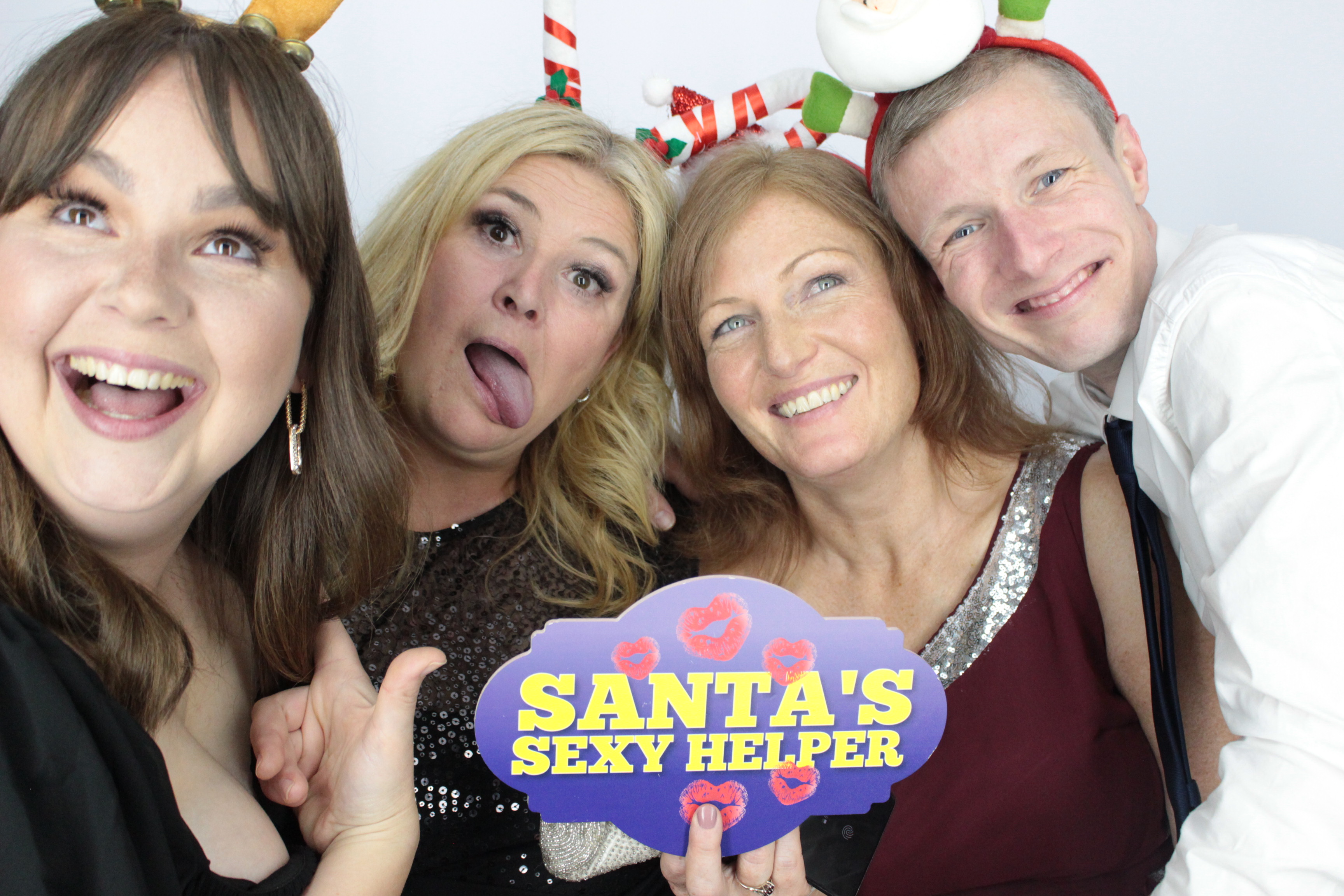 KINTO UK Christmas Party  | View more photos from the event at gallery.myphotoboothexperience.co.uk/u/MyPhotoBoothExperienceLtd/KINTO-UK-Christmas-Party
