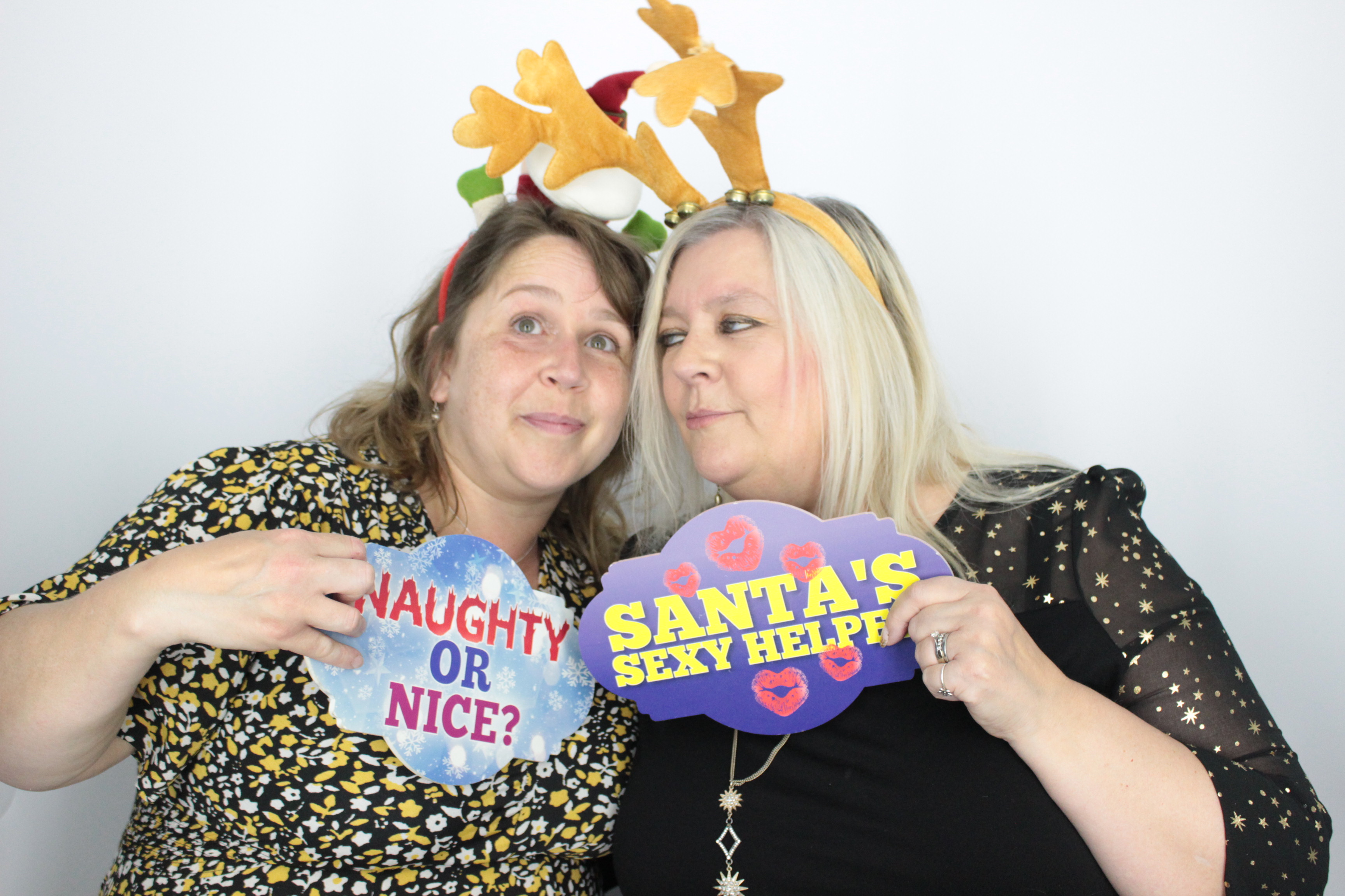 KINTO UK Christmas Party  | View more photos from the event at gallery.myphotoboothexperience.co.uk/u/MyPhotoBoothExperienceLtd/KINTO-UK-Christmas-Party