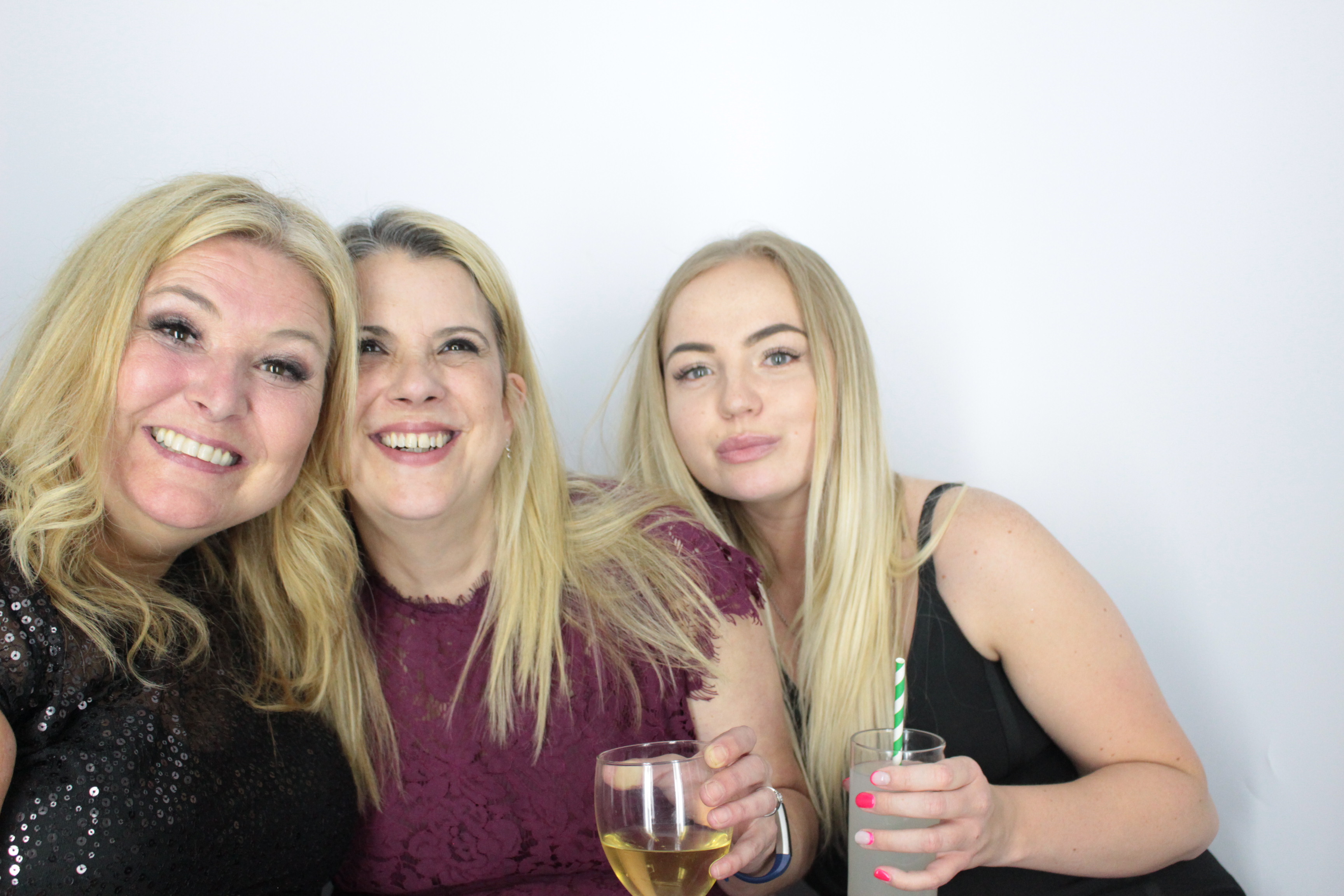 KINTO UK Christmas Party  | View more photos from the event at gallery.myphotoboothexperience.co.uk/u/MyPhotoBoothExperienceLtd/KINTO-UK-Christmas-Party