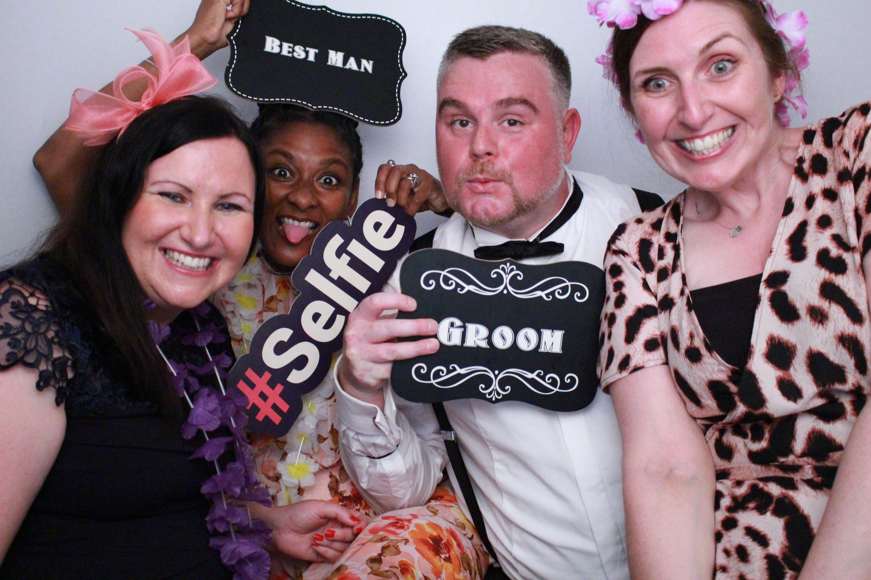 Karis & James's Wedding  | View more photos from the event at gallery.myphotoboothexperience.co.uk/u/MyPhotoBoothExperienceLtd/Karis-Jamess-Wedding
