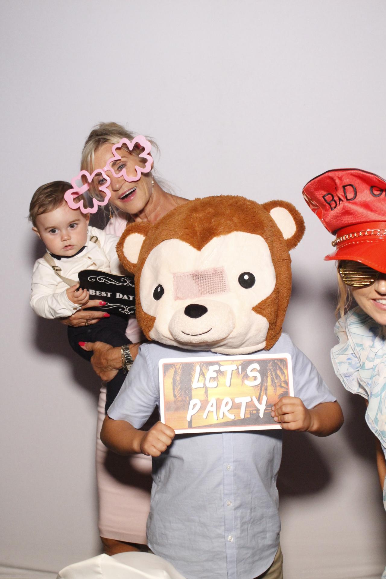 Kat & Neil's Wedding | View more photos from the event at gallery.myphotoboothexperience.co.uk/u/MyPhotoBoothExperienceLtd/Kat-Neils-Wedding