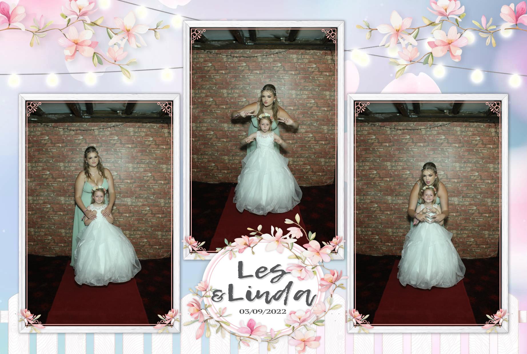 Les & Linda's Wedding  | View more photos from the event at gallery.myphotoboothexperience.co.uk/u/MyPhotoBoothExperienceLtd/Les-Lindas-Wedding