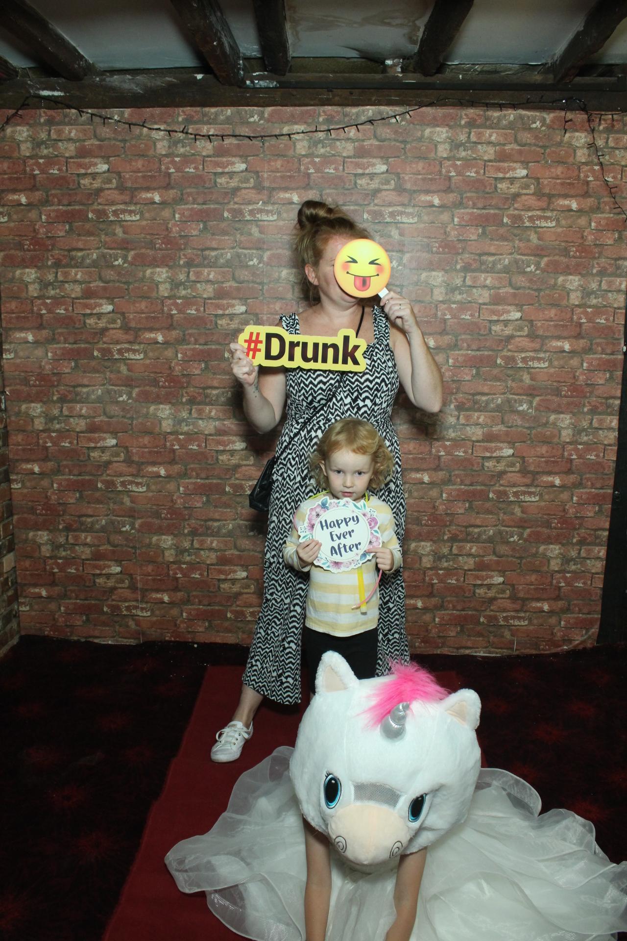 Les & Linda's Wedding  | View more photos from the event at gallery.myphotoboothexperience.co.uk/u/MyPhotoBoothExperienceLtd/Les-Lindas-Wedding