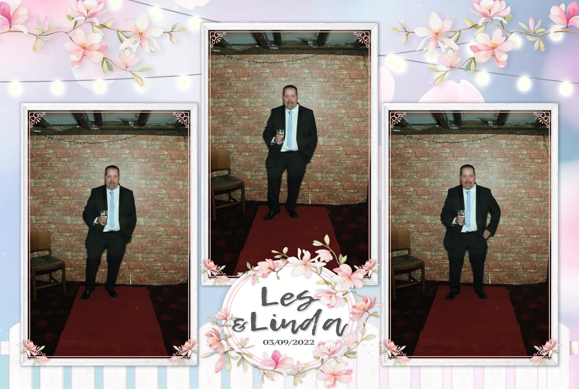 Les & Linda's Wedding  | View more photos from the event at gallery.myphotoboothexperience.co.uk/u/MyPhotoBoothExperienceLtd/Les-Lindas-Wedding