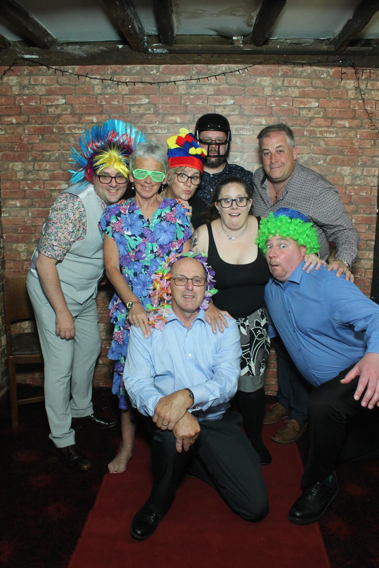 Les & Linda's Wedding  | View more photos from the event at gallery.myphotoboothexperience.co.uk/u/MyPhotoBoothExperienceLtd/Les-Lindas-Wedding
