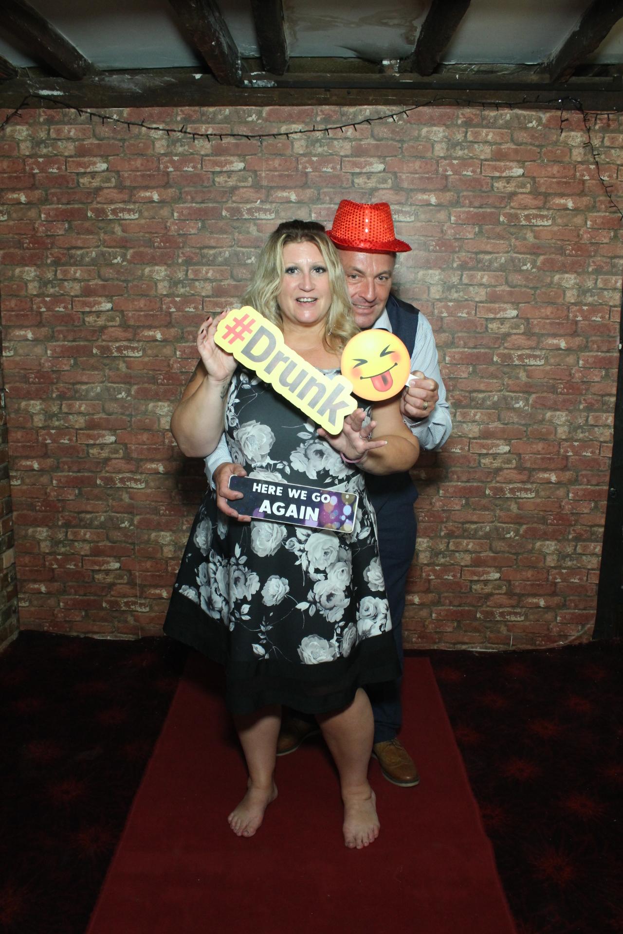 Les & Linda's Wedding  | View more photos from the event at gallery.myphotoboothexperience.co.uk/u/MyPhotoBoothExperienceLtd/Les-Lindas-Wedding