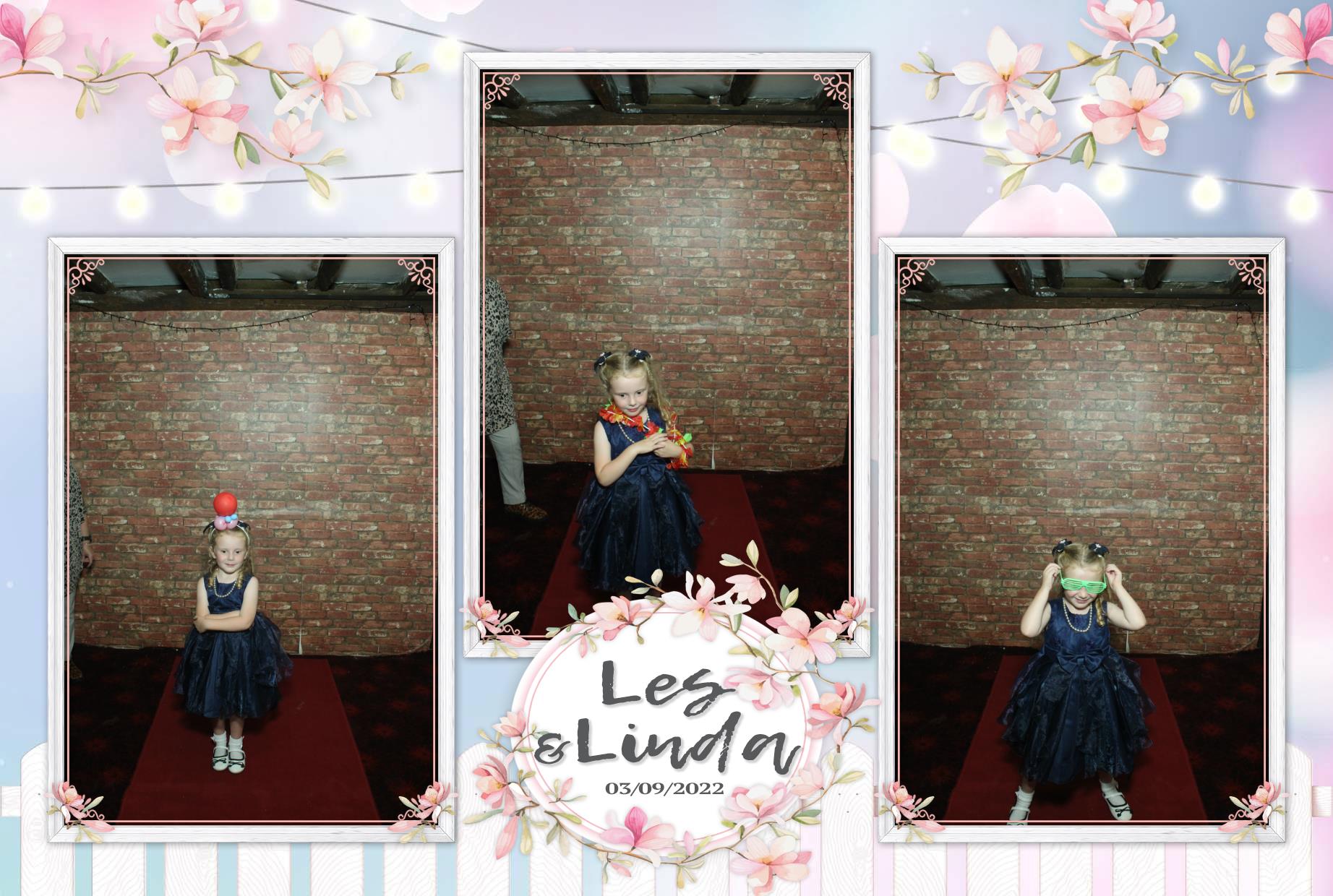 Les & Linda's Wedding  | View more photos from the event at gallery.myphotoboothexperience.co.uk/u/MyPhotoBoothExperienceLtd/Les-Lindas-Wedding