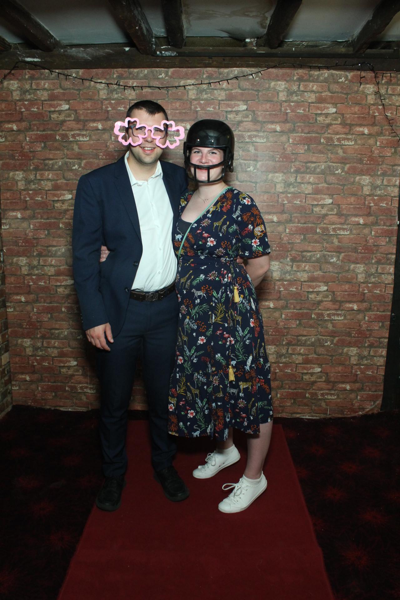 Les & Linda's Wedding  | View more photos from the event at gallery.myphotoboothexperience.co.uk/u/MyPhotoBoothExperienceLtd/Les-Lindas-Wedding