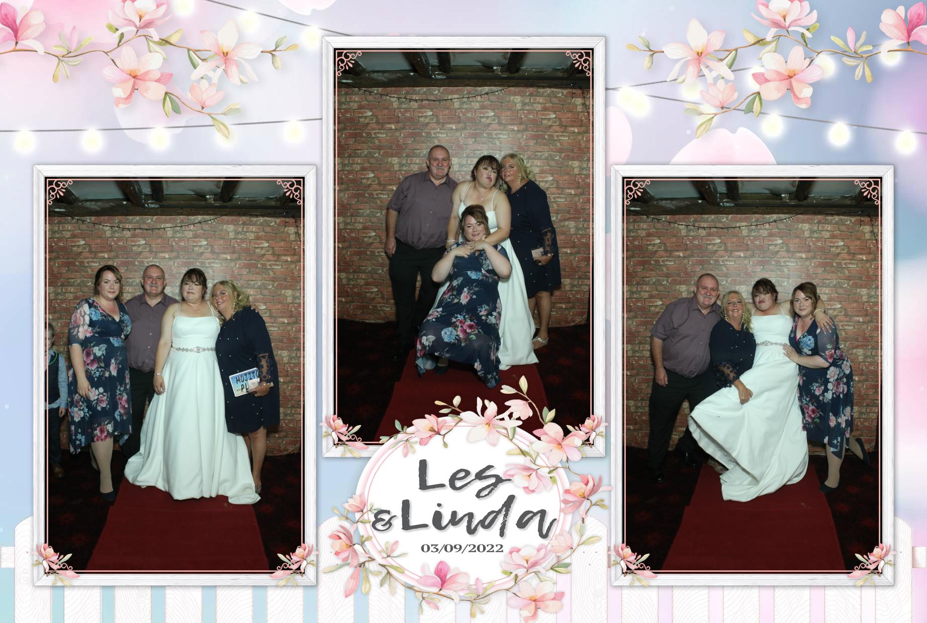 Les & Linda's Wedding  | View more photos from the event at gallery.myphotoboothexperience.co.uk/u/MyPhotoBoothExperienceLtd/Les-Lindas-Wedding