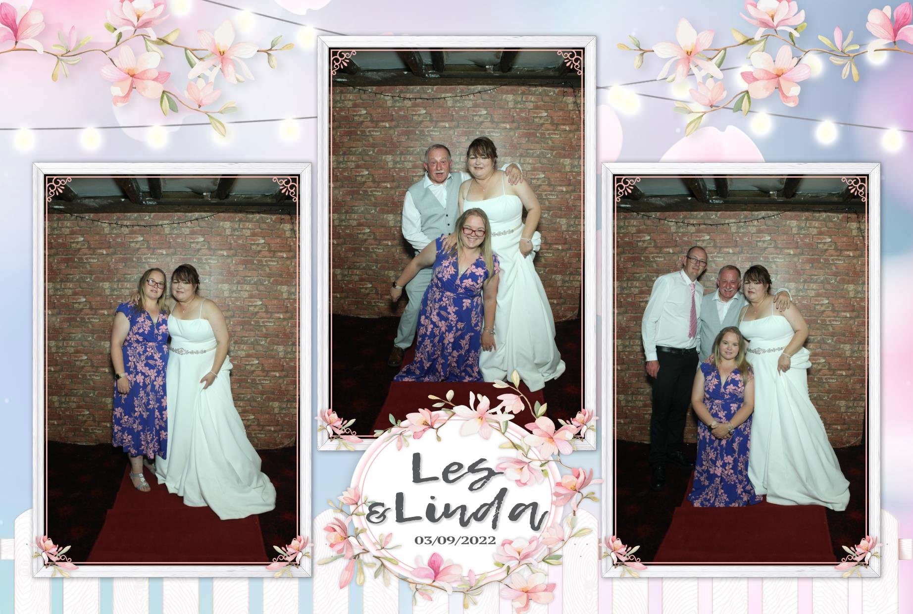 Les & Linda's Wedding  | View more photos from the event at gallery.myphotoboothexperience.co.uk/u/MyPhotoBoothExperienceLtd/Les-Lindas-Wedding