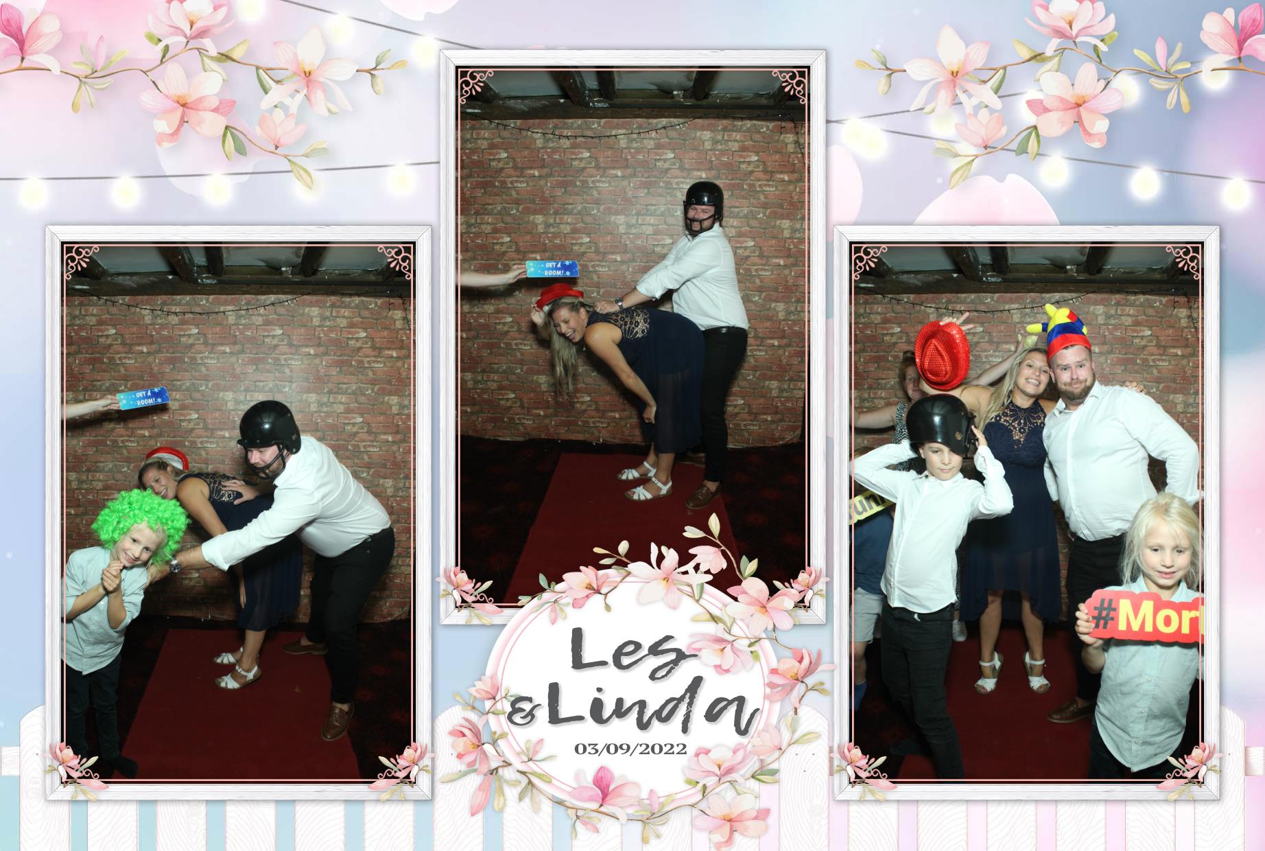 Les & Linda's Wedding  | View more photos from the event at gallery.myphotoboothexperience.co.uk/u/MyPhotoBoothExperienceLtd/Les-Lindas-Wedding
