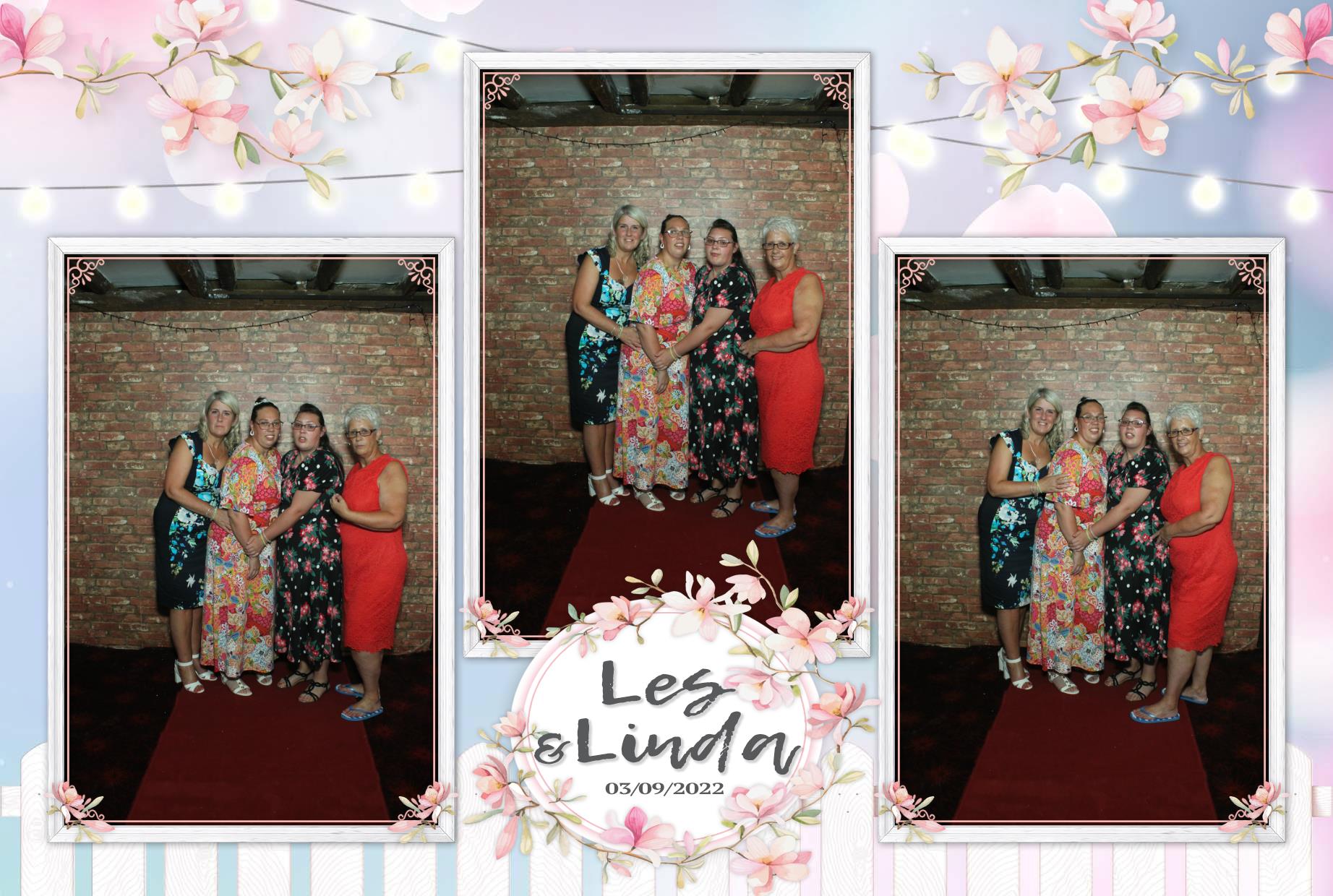 Les & Linda's Wedding  | View more photos from the event at gallery.myphotoboothexperience.co.uk/u/MyPhotoBoothExperienceLtd/Les-Lindas-Wedding