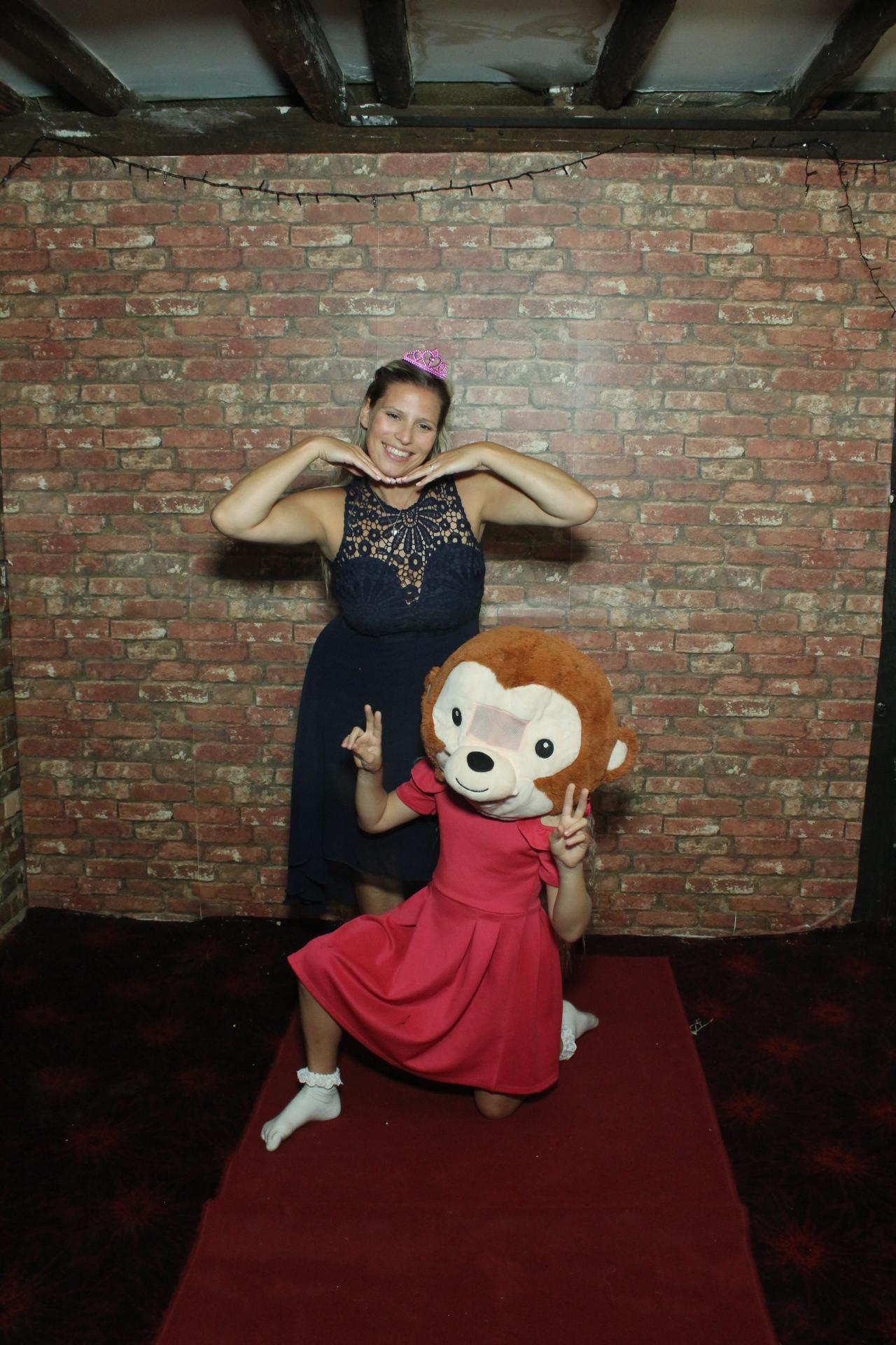 Les & Linda's Wedding  | View more photos from the event at gallery.myphotoboothexperience.co.uk/u/MyPhotoBoothExperienceLtd/Les-Lindas-Wedding