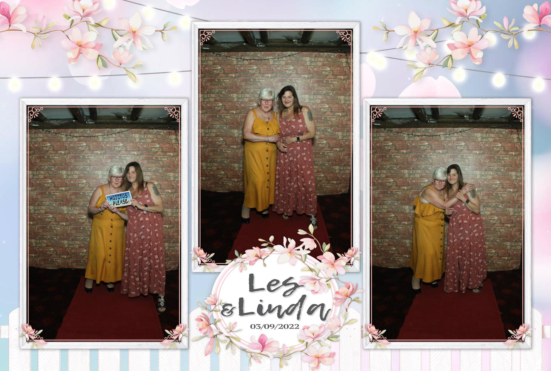 Les & Linda's Wedding  | View more photos from the event at gallery.myphotoboothexperience.co.uk/u/MyPhotoBoothExperienceLtd/Les-Lindas-Wedding