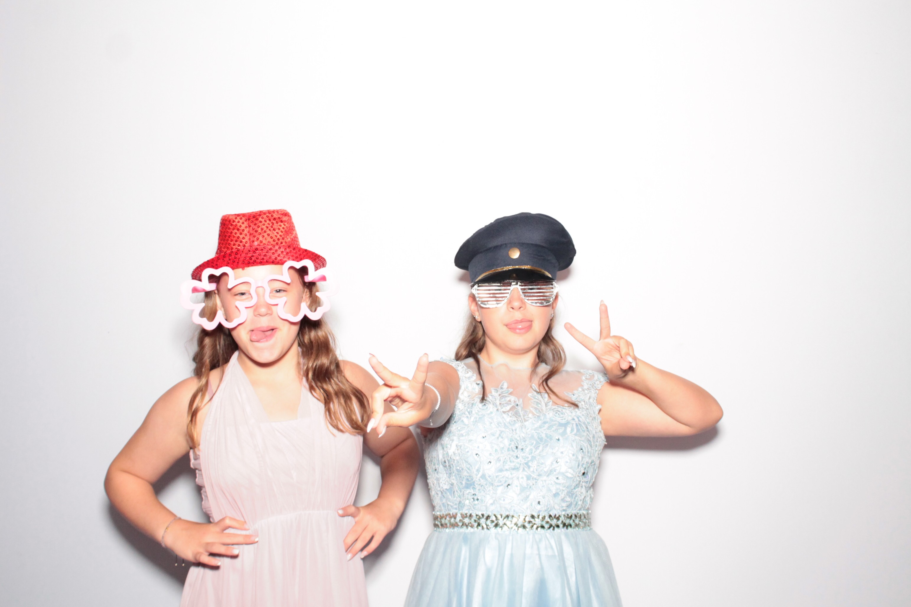Liz & Dave's Wedding  | View more photos from the event at gallery.myphotoboothexperience.co.uk/u/MyPhotoBoothExperienceLtd/Liz-Daves-Wedding
