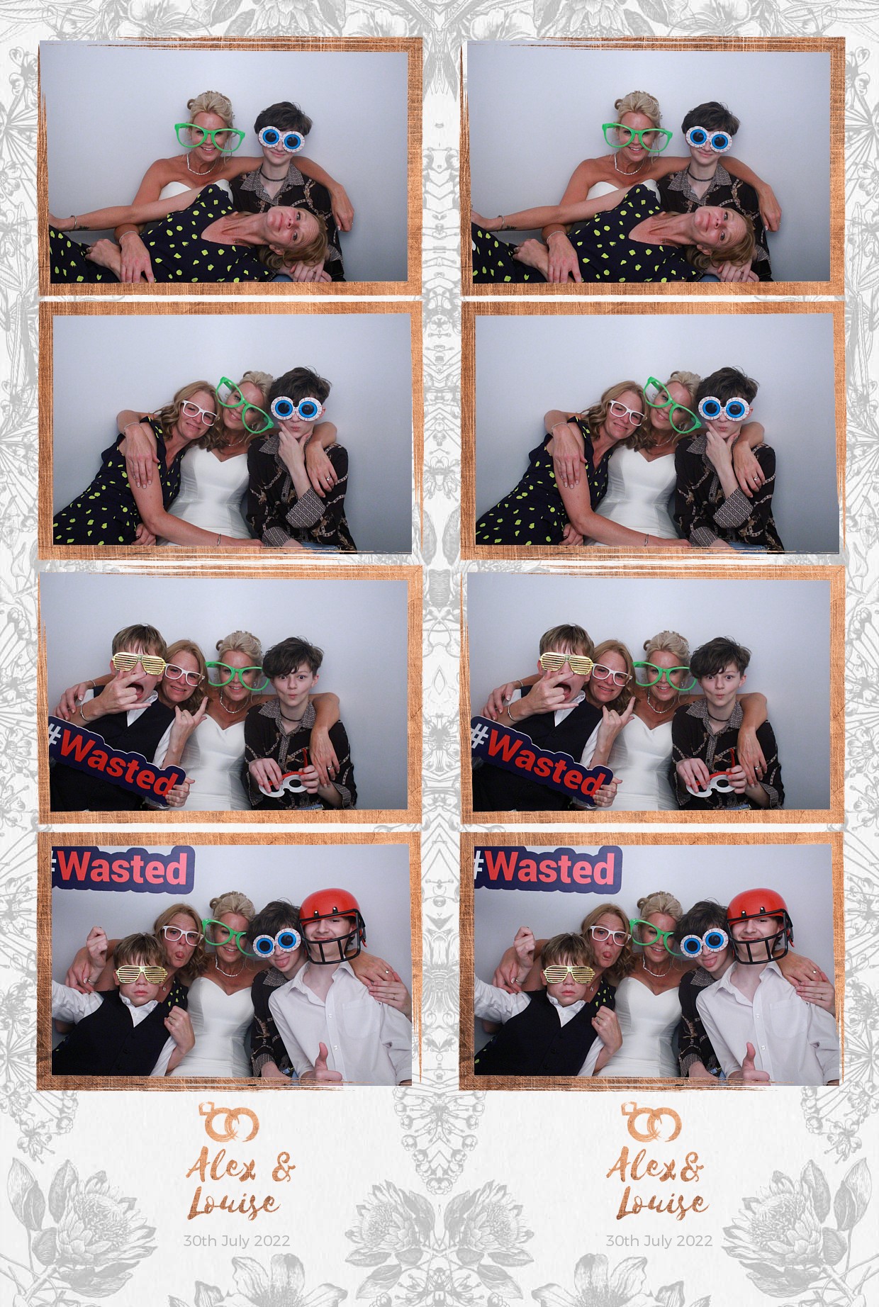 Louise & Alex | View more photos from the event at gallery.myphotoboothexperience.co.uk/u/MyPhotoBoothExperienceLtd/Louise-Alex